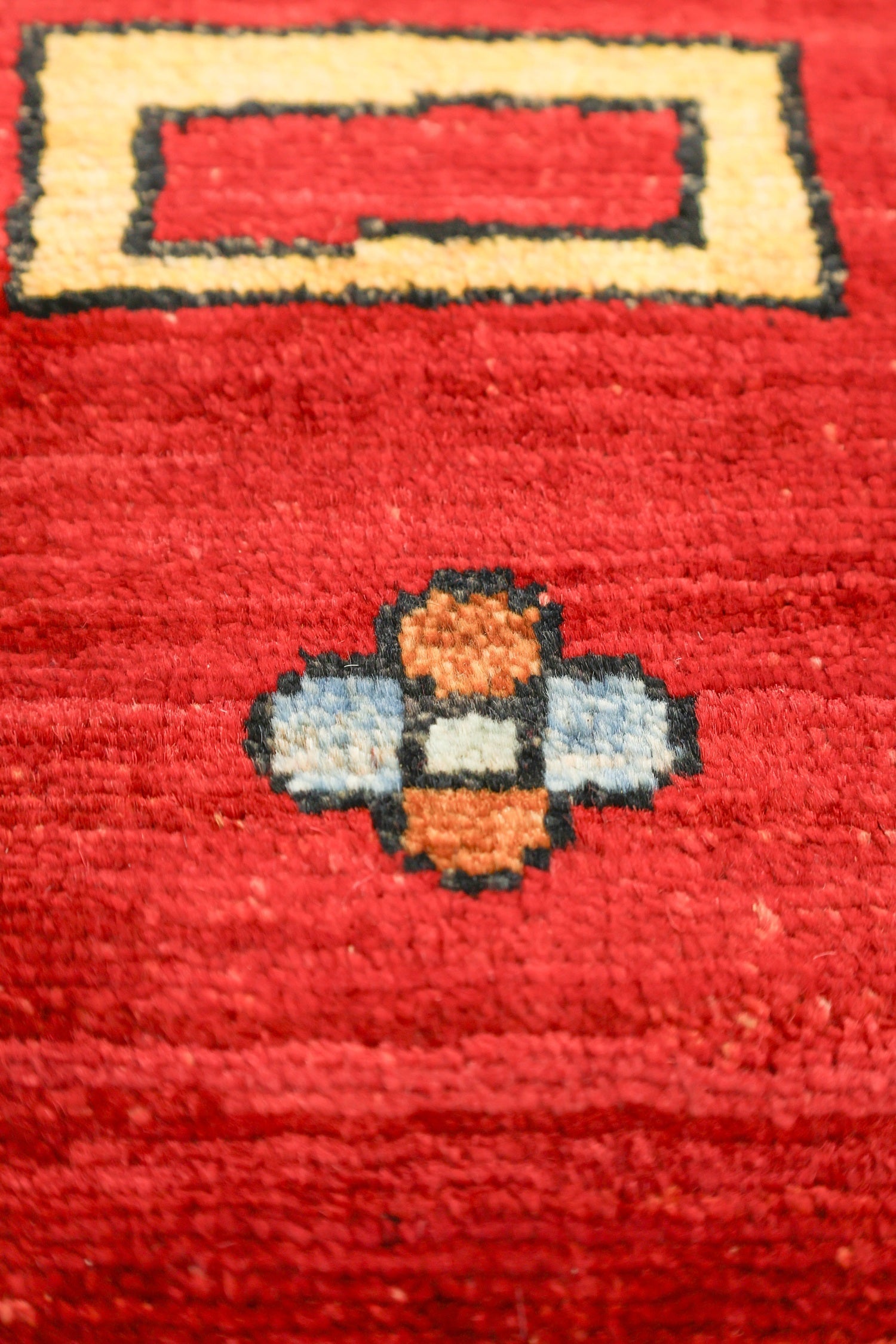 Gabbeh Handwoven Tribal Rug, J74845