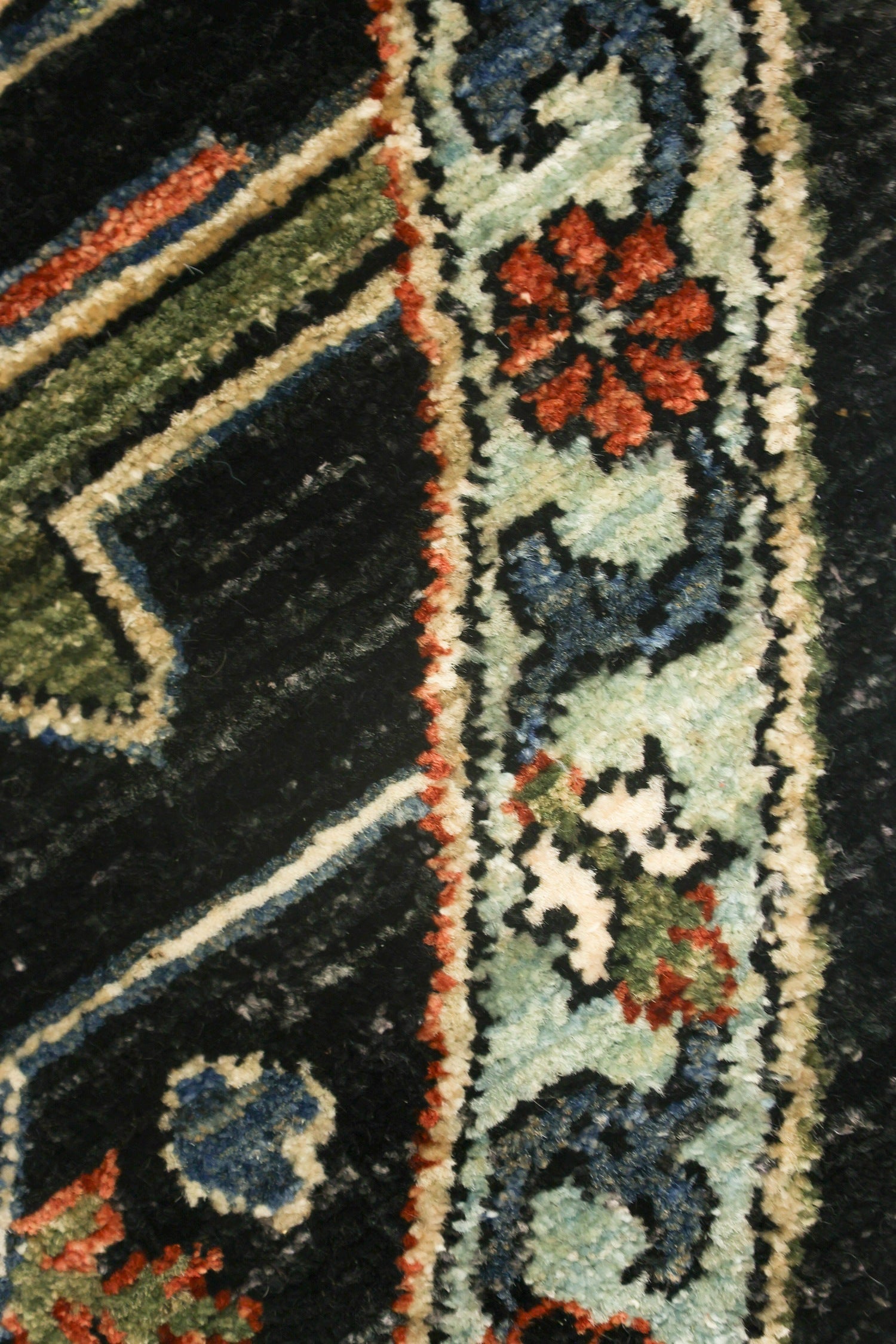 Gorevan Handwoven Tribal Rug, J75346