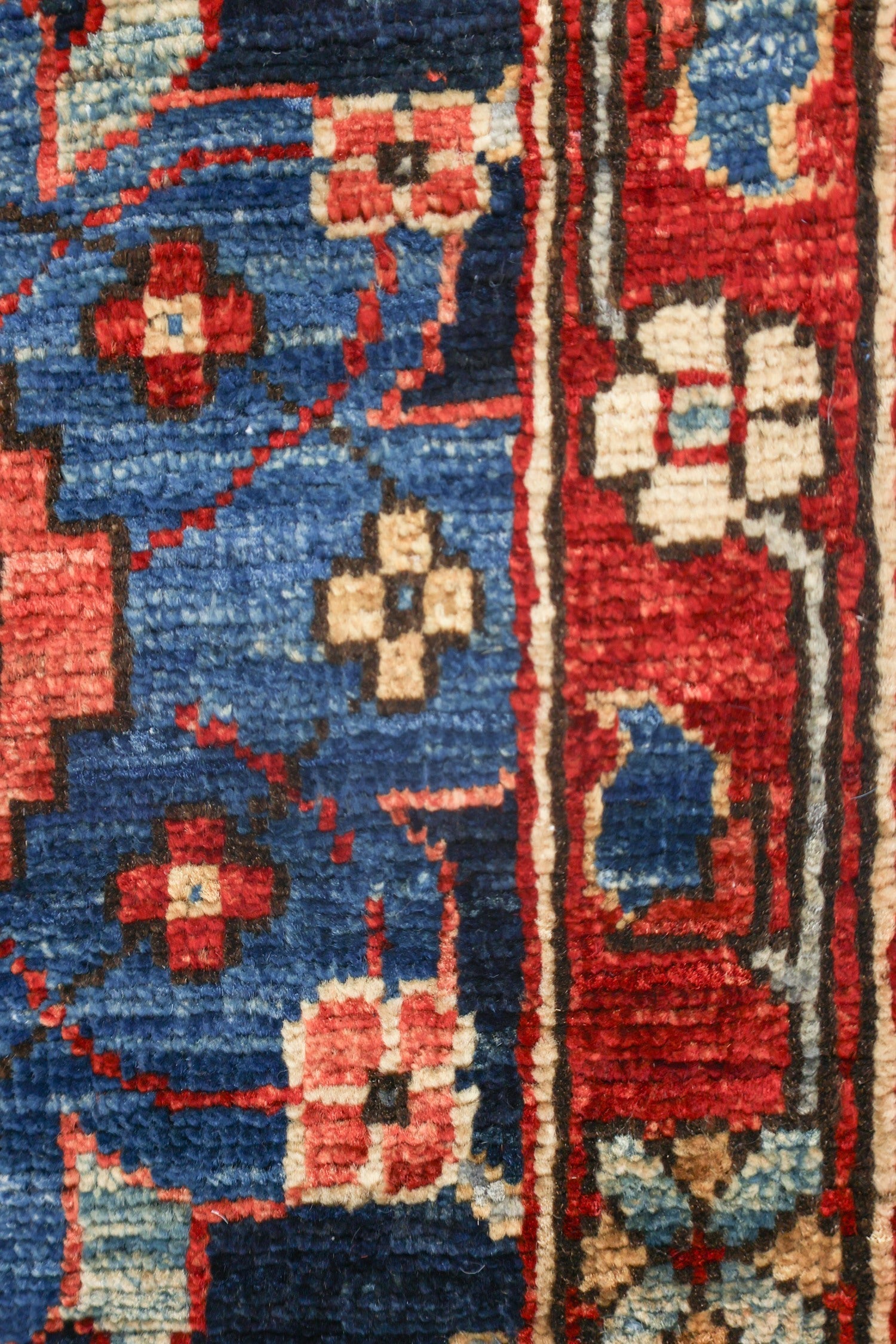 Herat Handwoven Tribal Rug, J75188