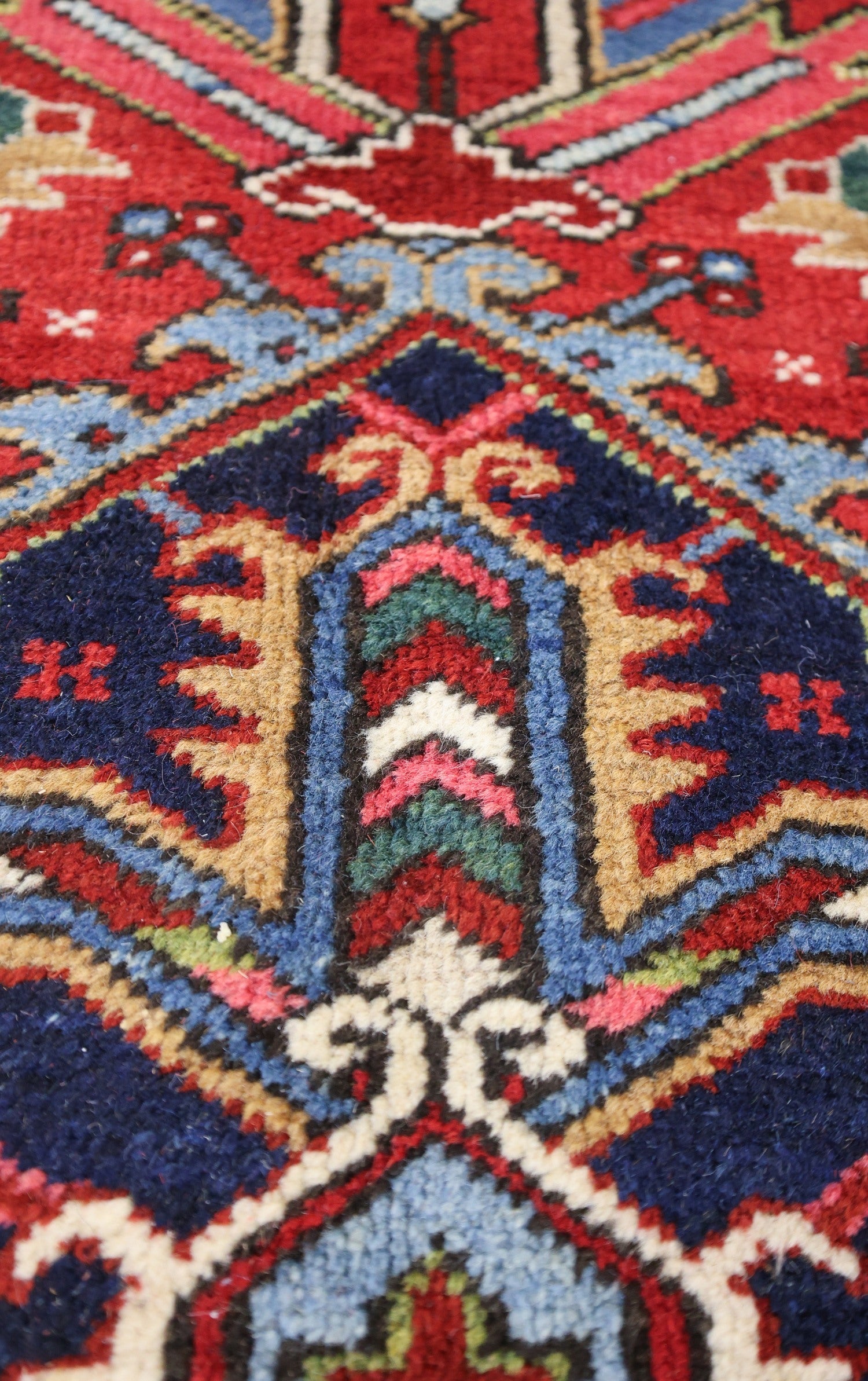 Antique Heriz Handwoven Tribal Rug, J69971