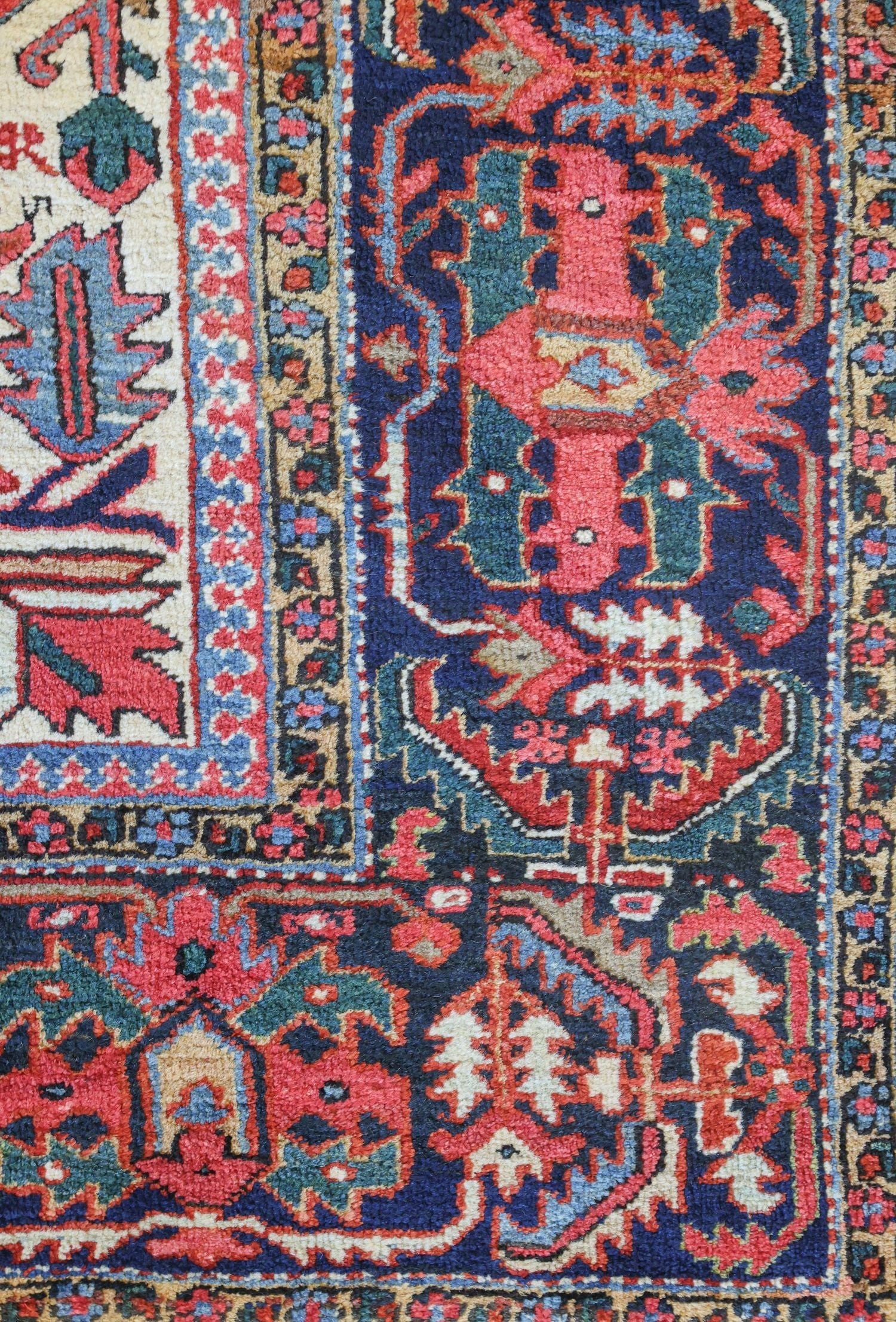 Antique Heriz Handwoven Tribal Rug, J69977