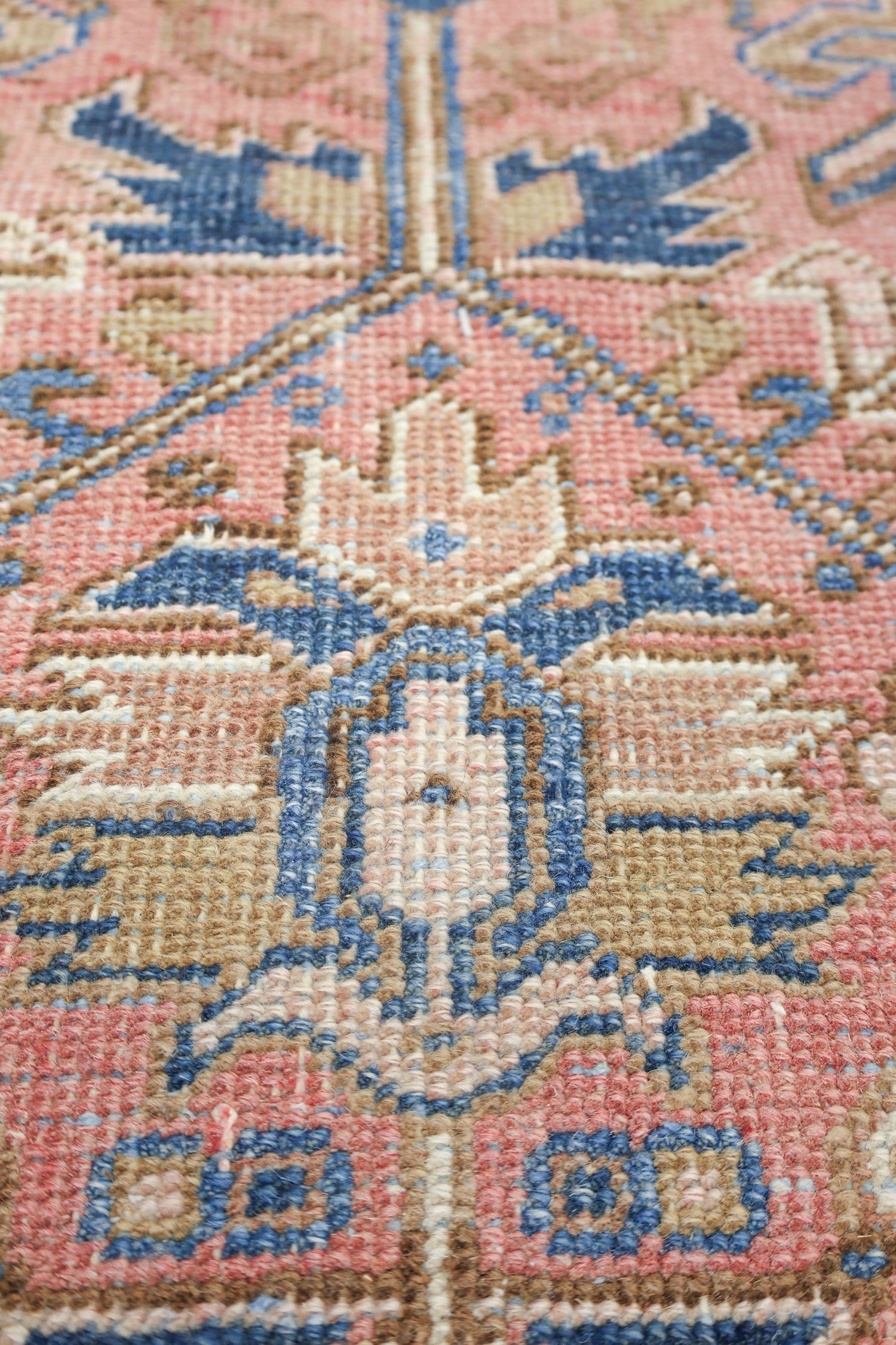 Vintage Heriz Handwoven Tribal Rug, J69987