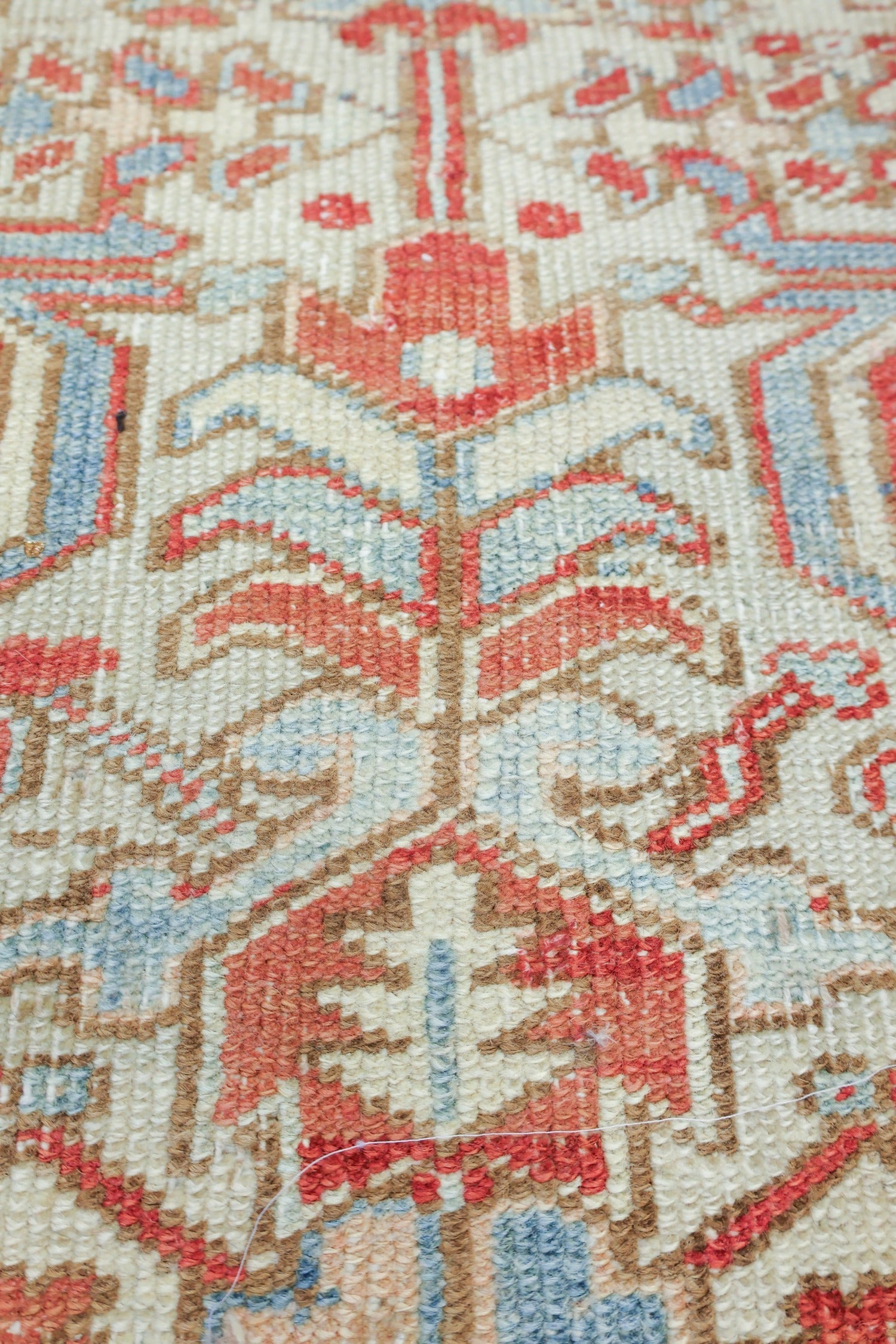 Vintage Heriz Handwoven Tribal Rug, J70009