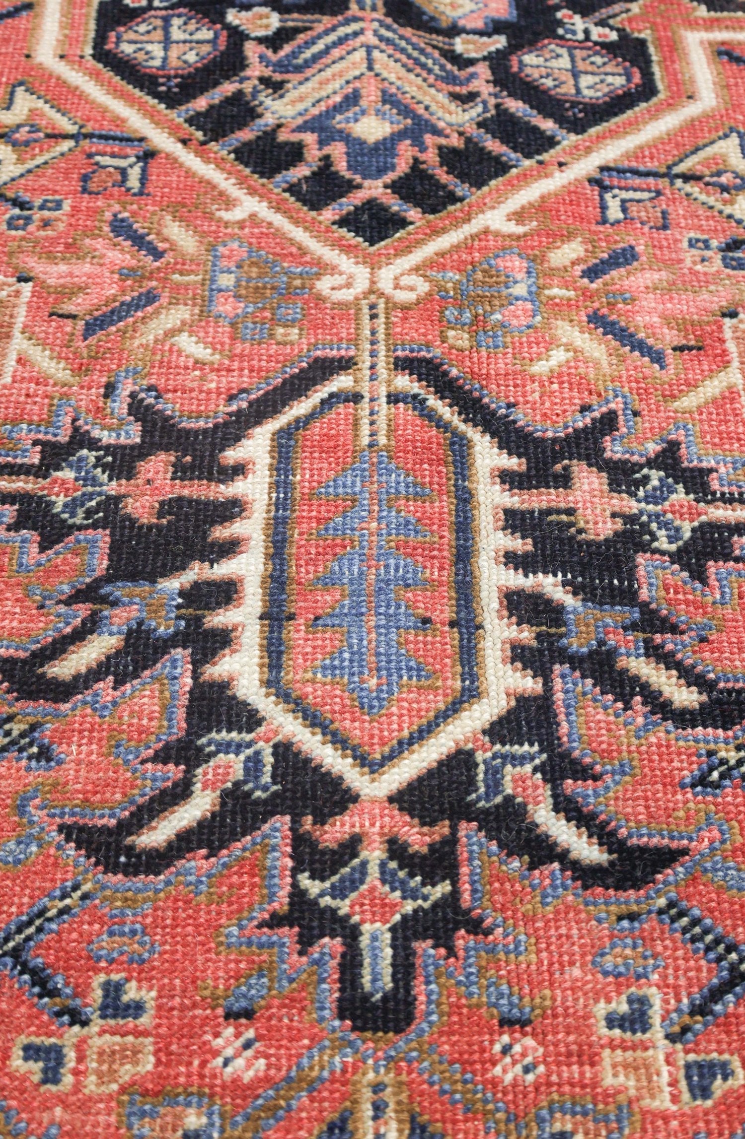 Vintage Heriz Handwoven Tribal Rug, J73078