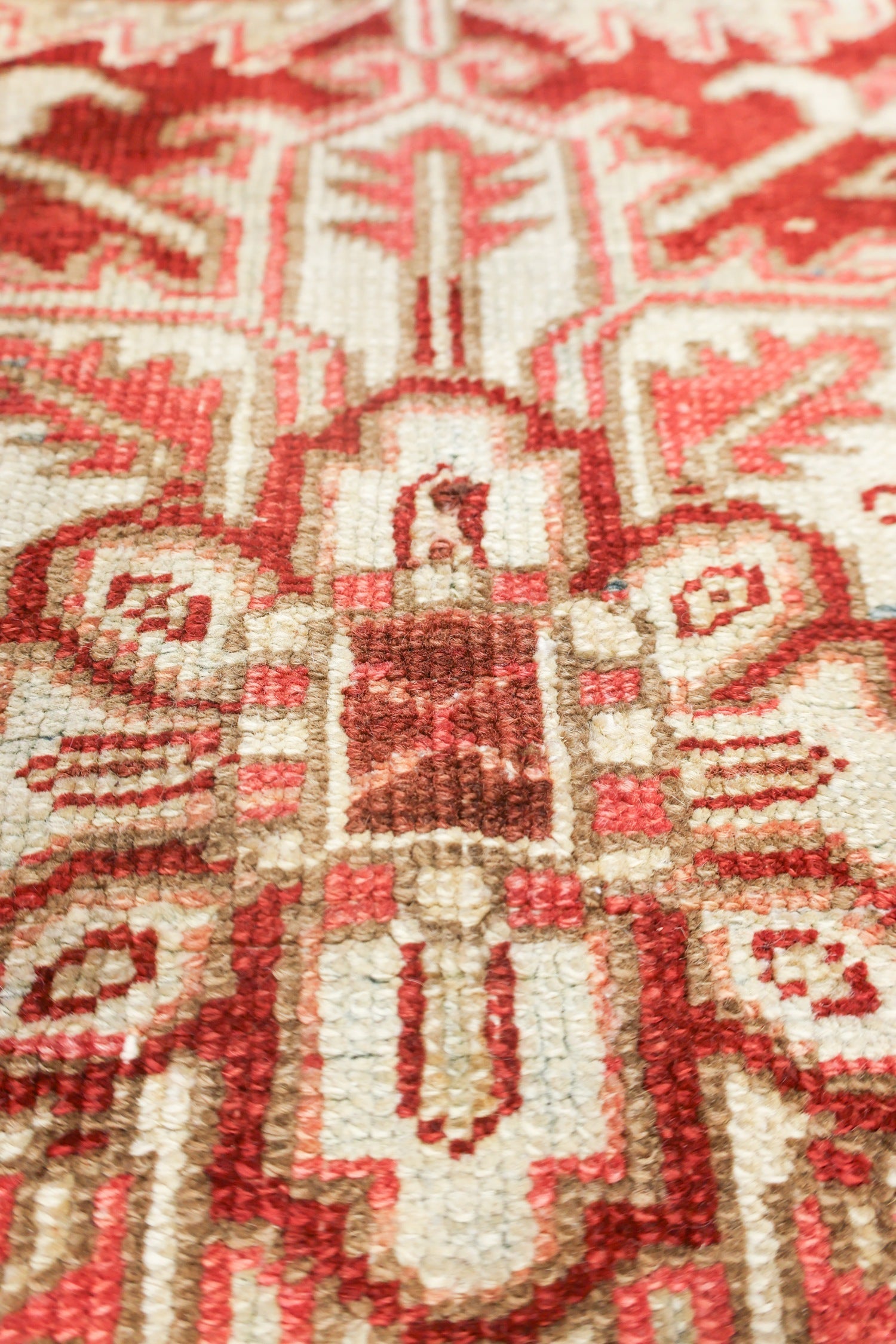 Vintage Heriz Handwoven Tribal Rug, J73412