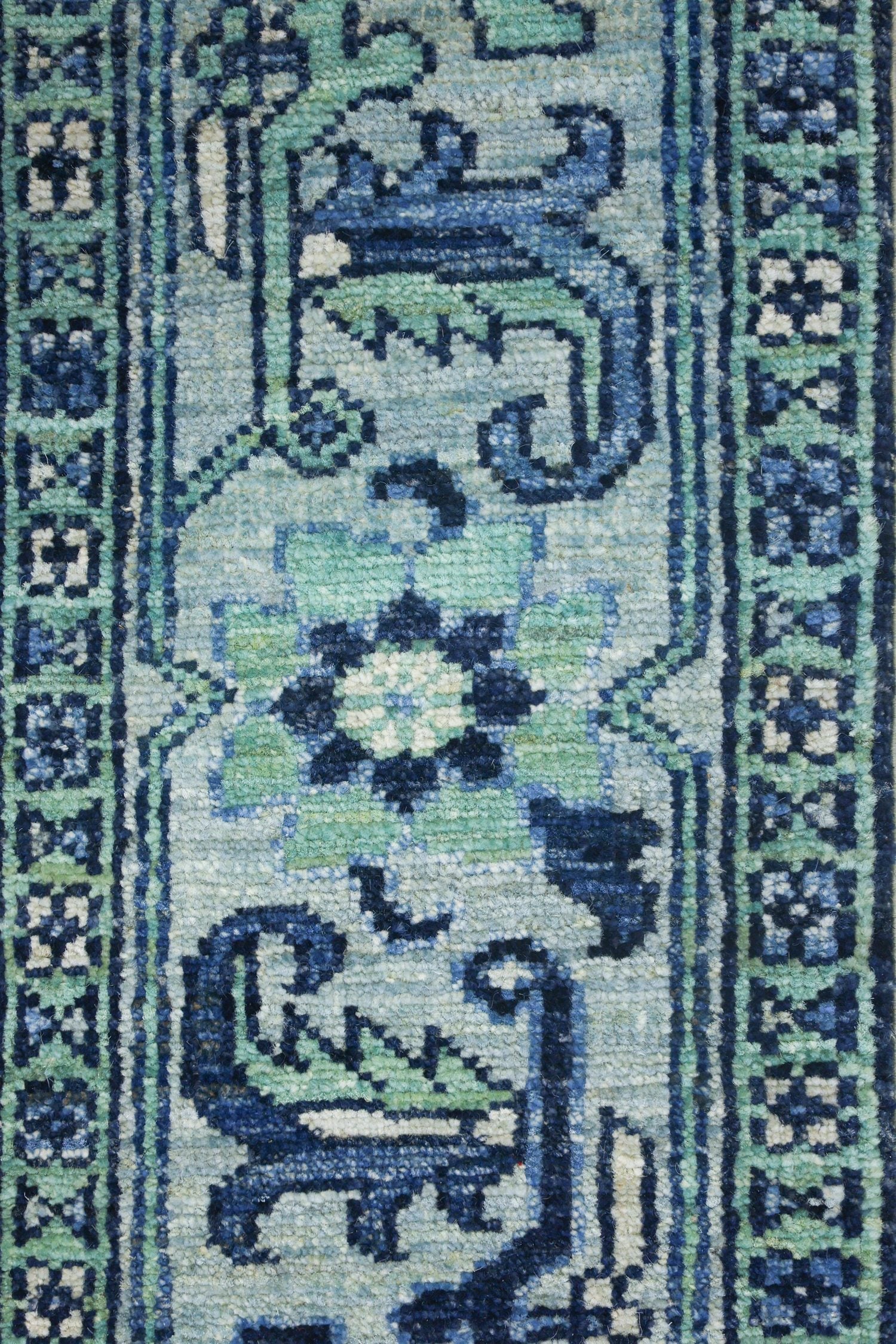 Heriz Handwoven Tribal Rug, J74185