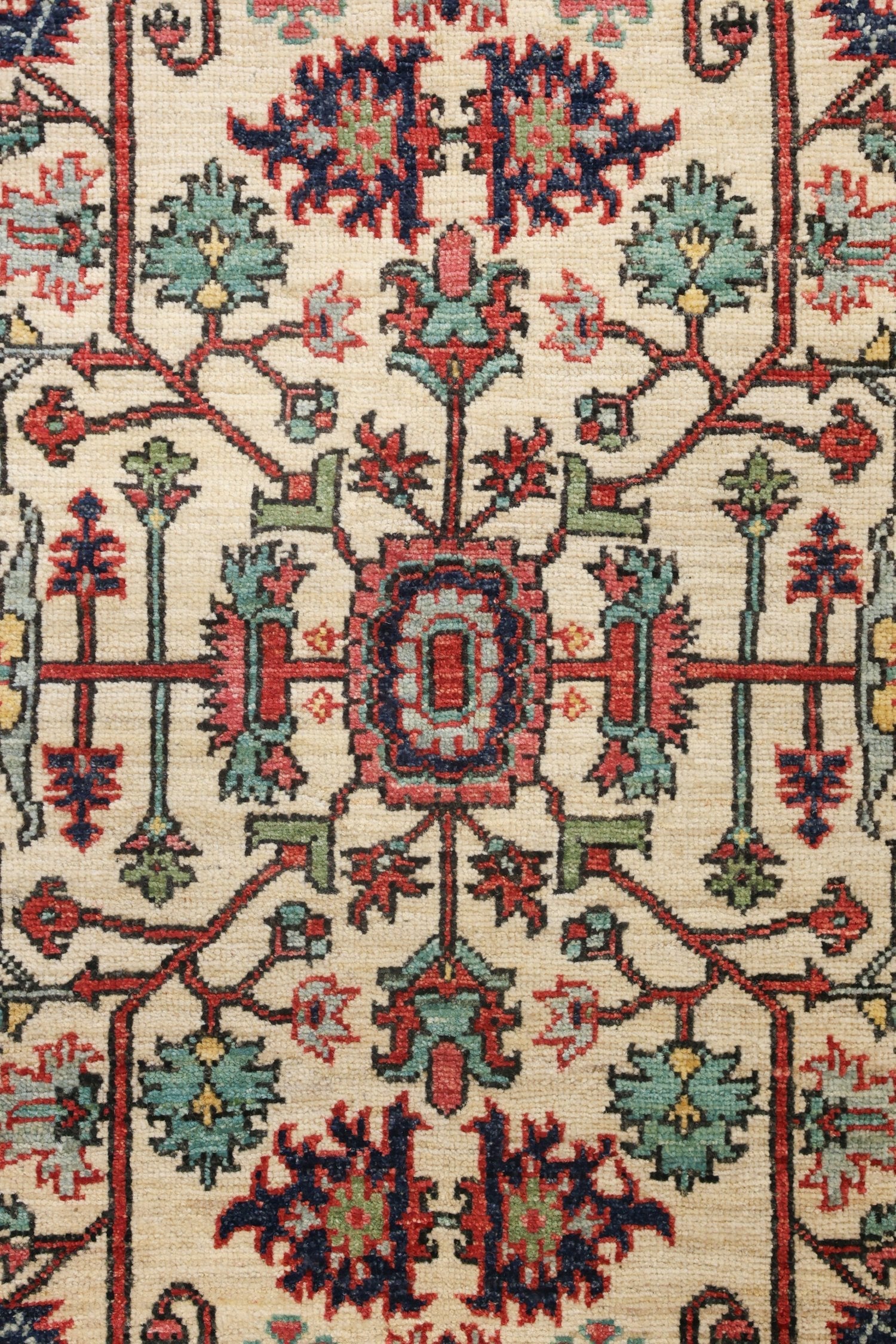 Heriz Handwoven Tribal Rug, J74190