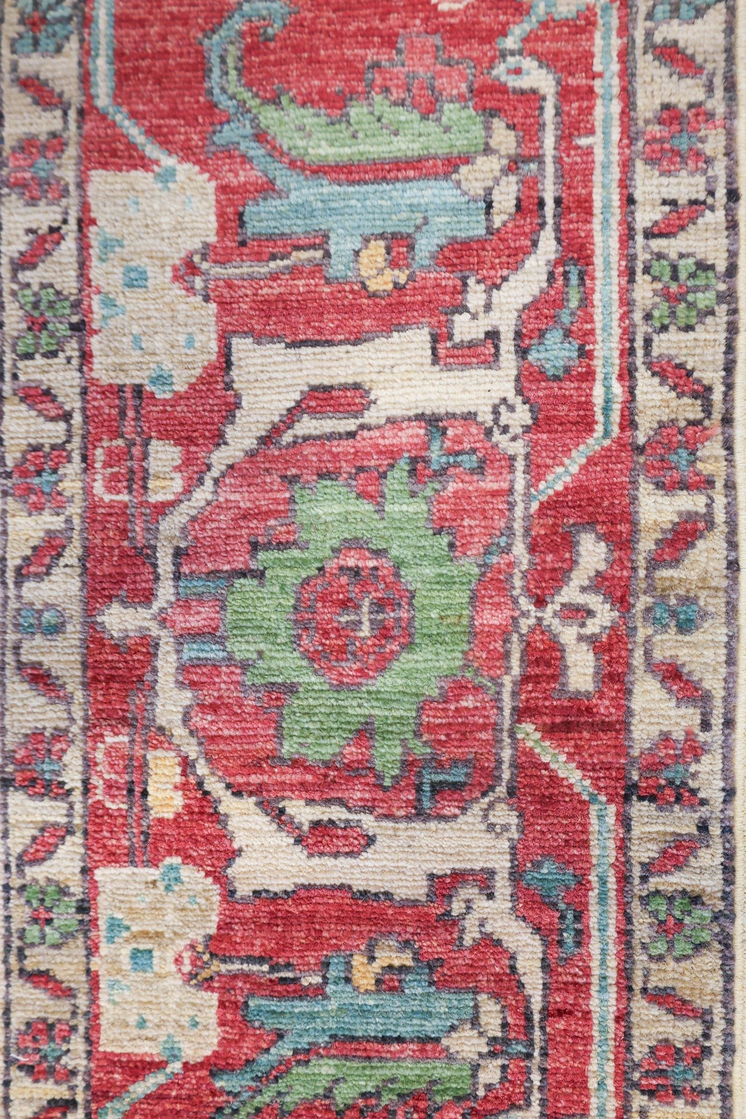 Heriz Handwoven Tribal Rug, J74211