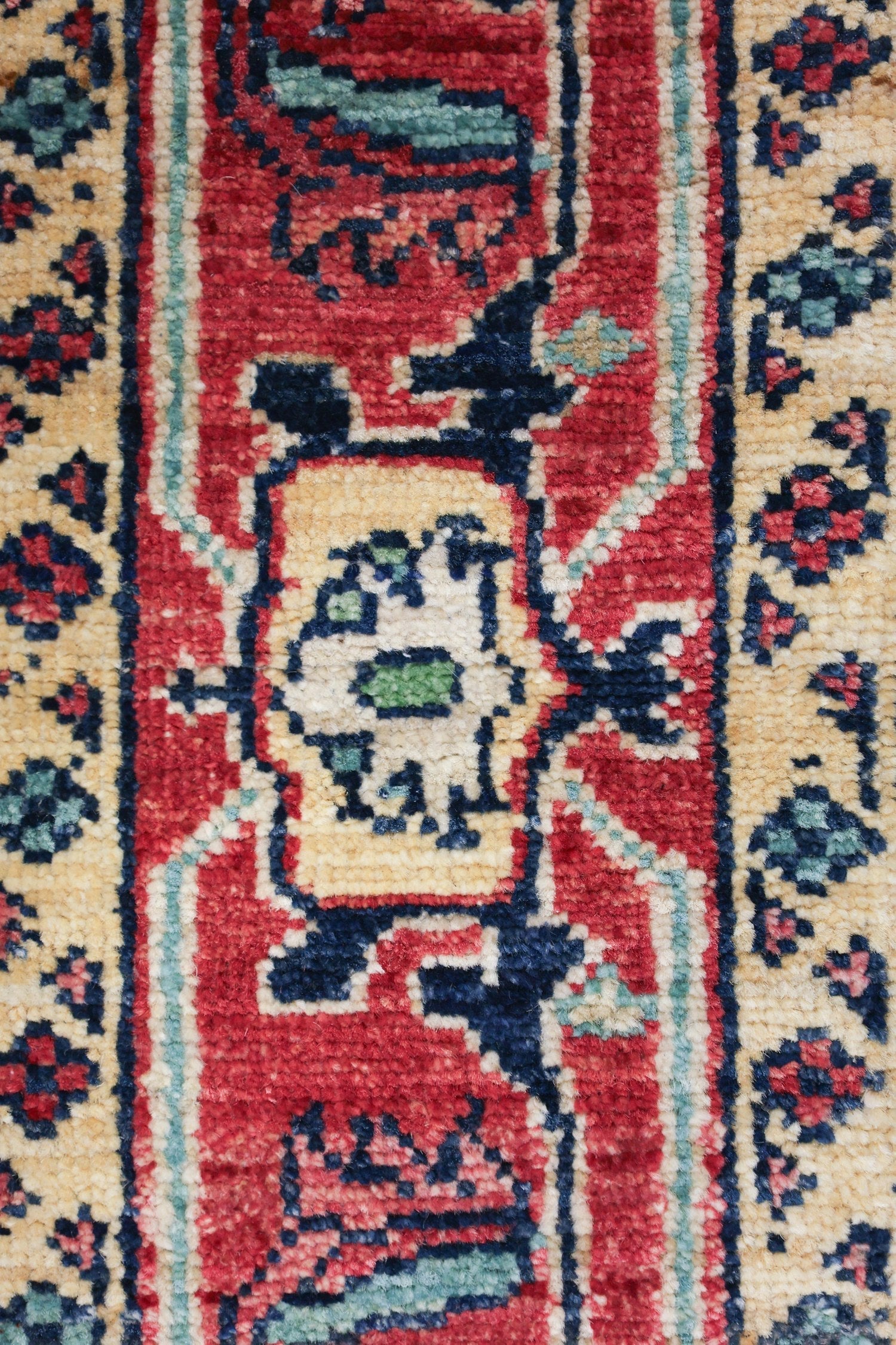 Heriz Handwoven Tribal Rug, J74693