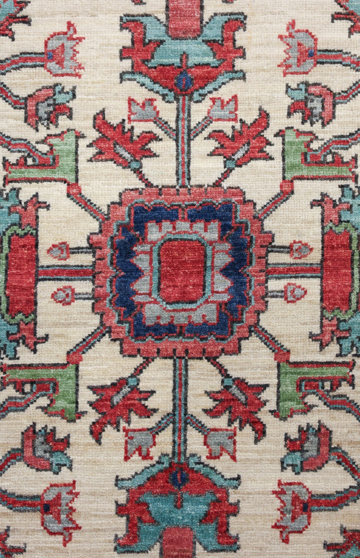 Heriz Handwoven Tribal Rug, J74708