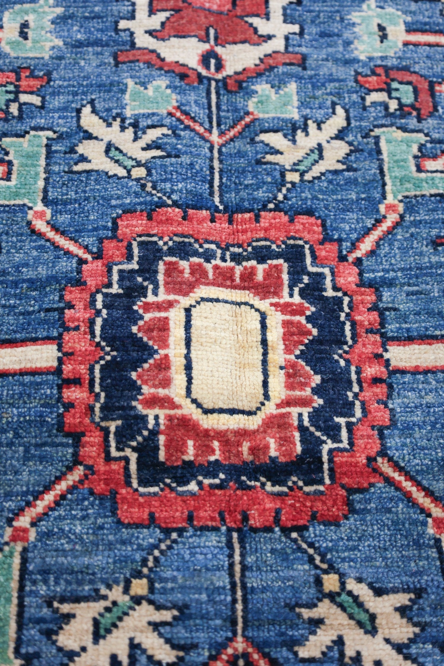 Heriz Handwoven Tribal Rug, J74726