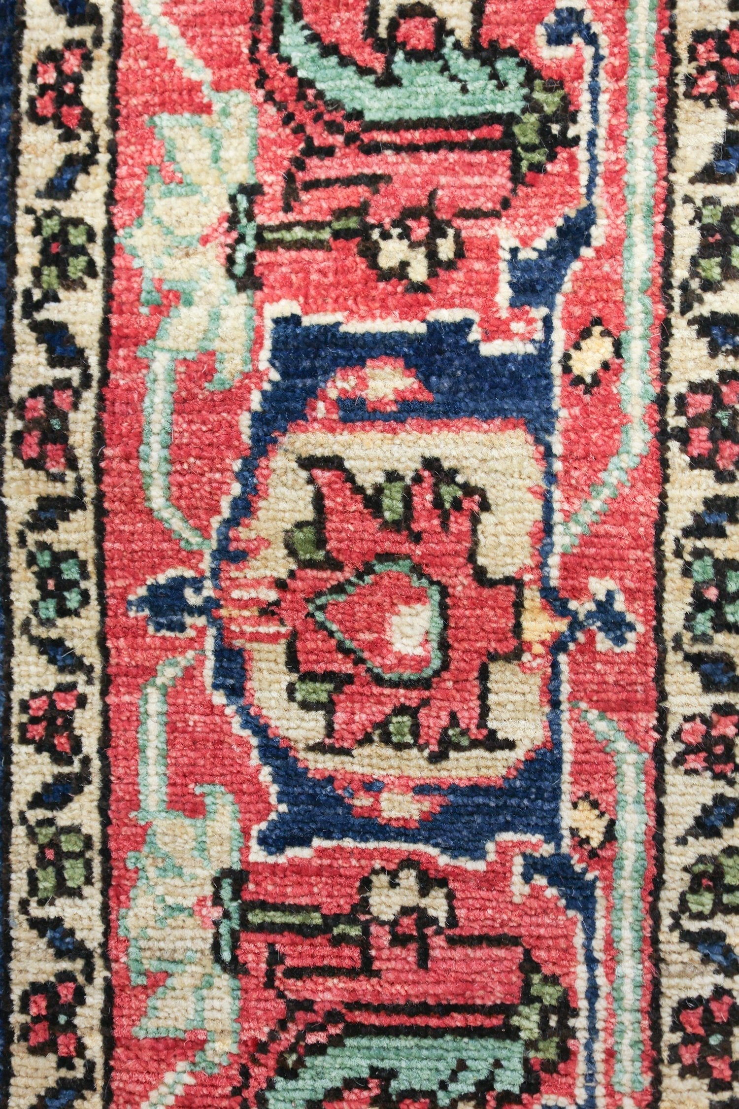 Heriz Handwoven Tribal Rug, J74742