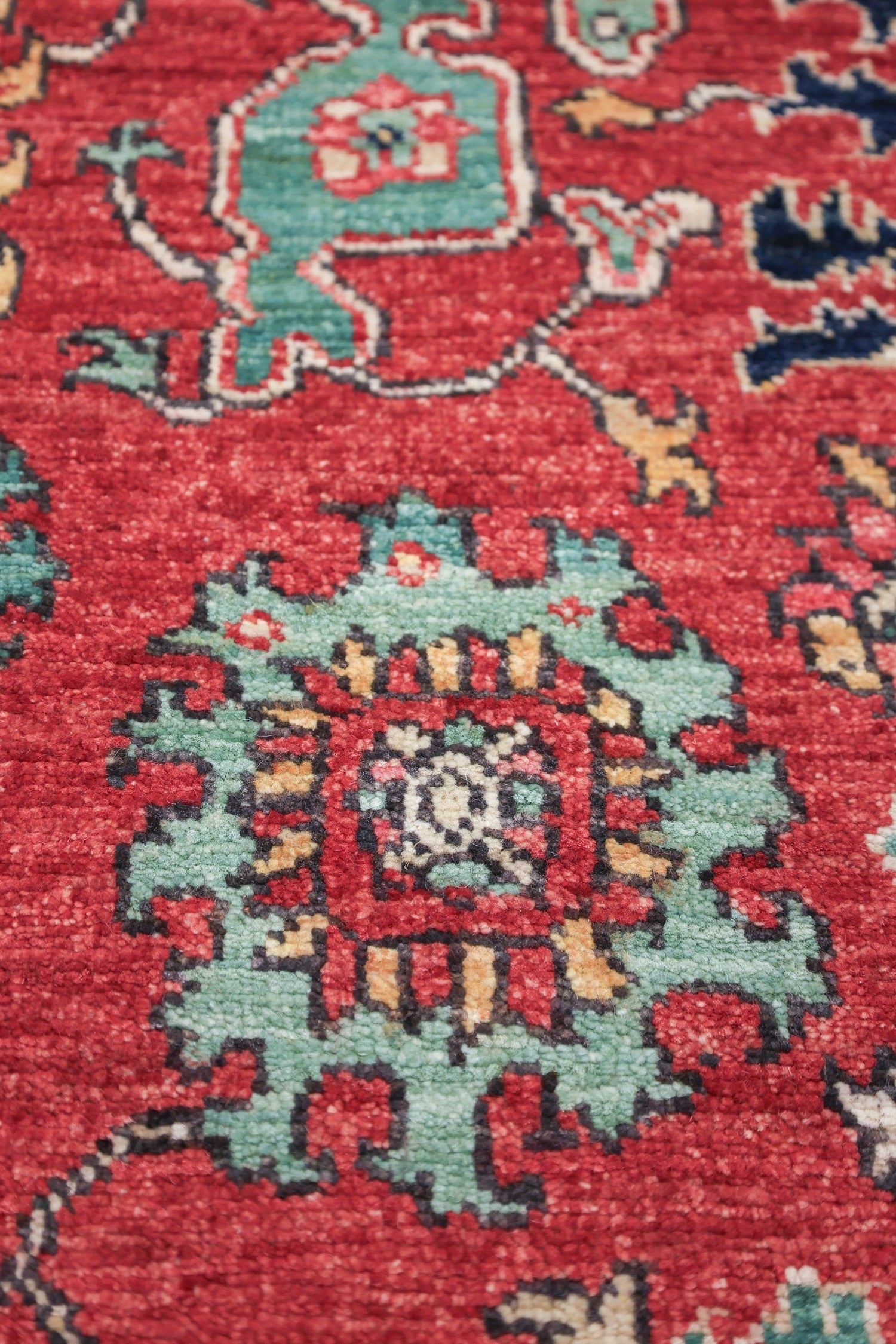 Heriz Handwoven Tribal Rug, J74752