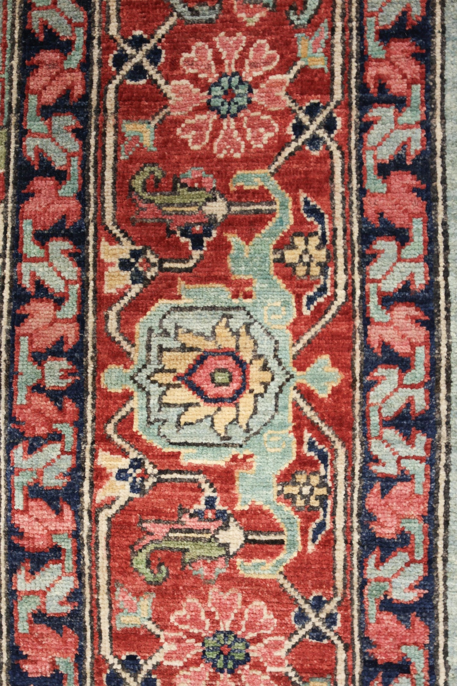 Heriz Handwoven Tribal Rug, J74865