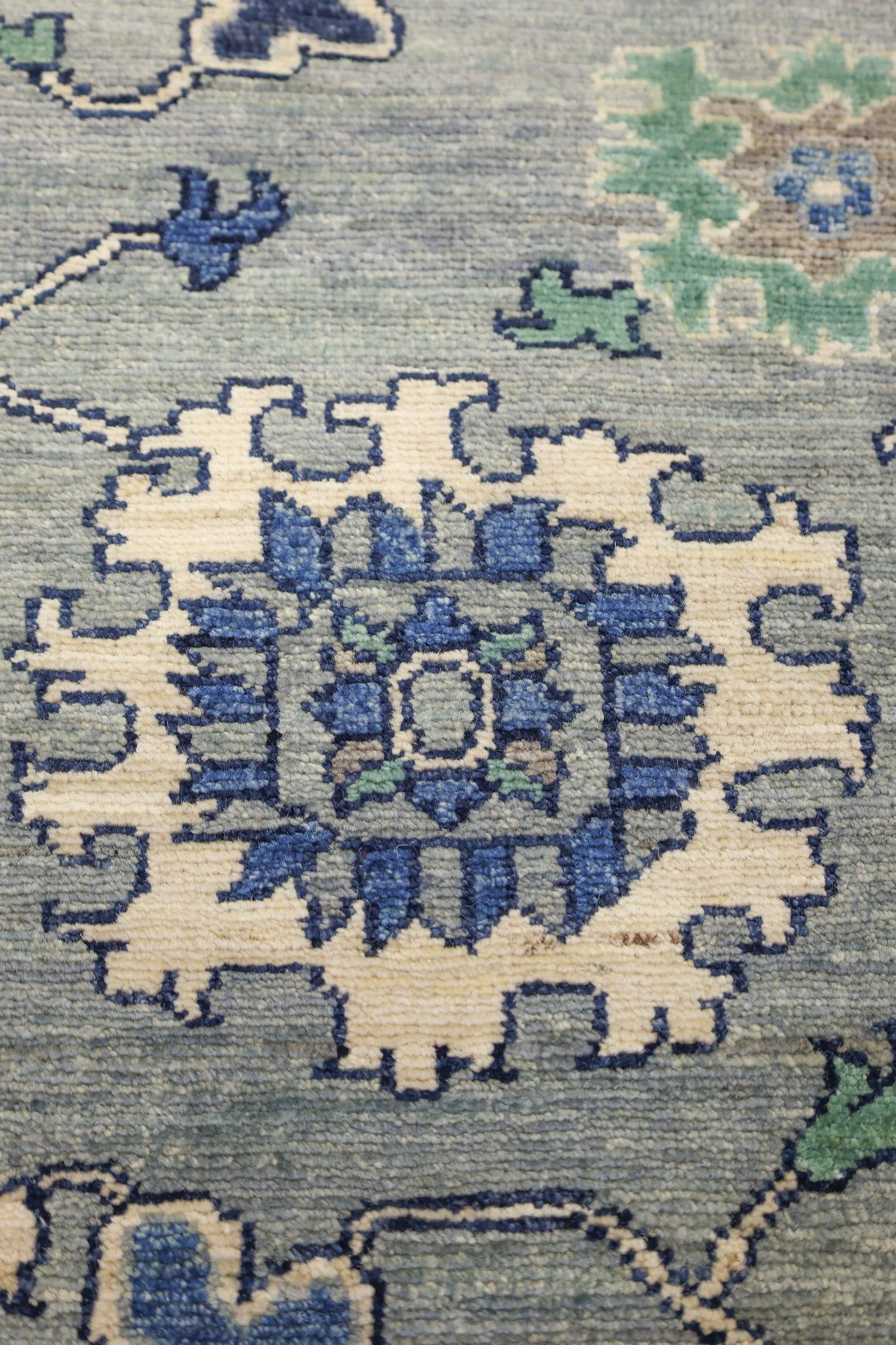 Heriz Handwoven Tribal Rug, J74868