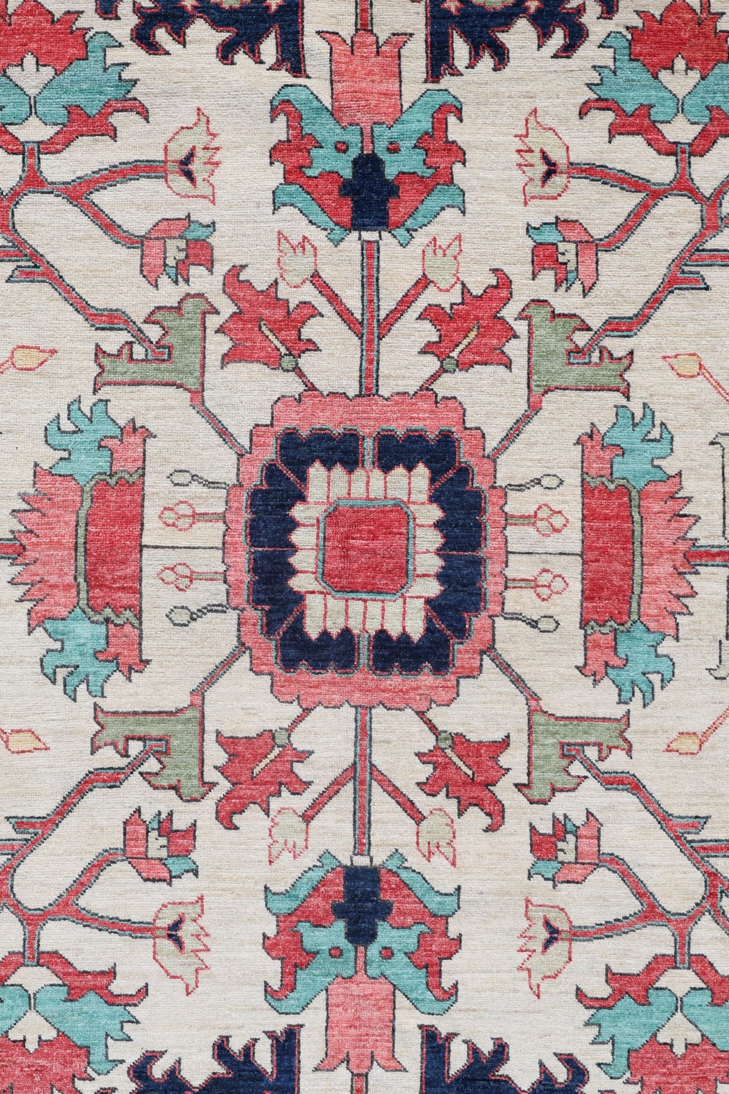 Heriz Handwoven Tribal Rug, J74924