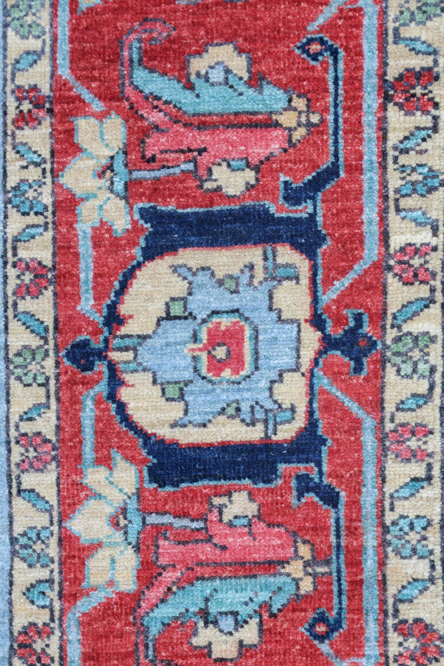 Heriz Handwoven Tribal Rug, J74970