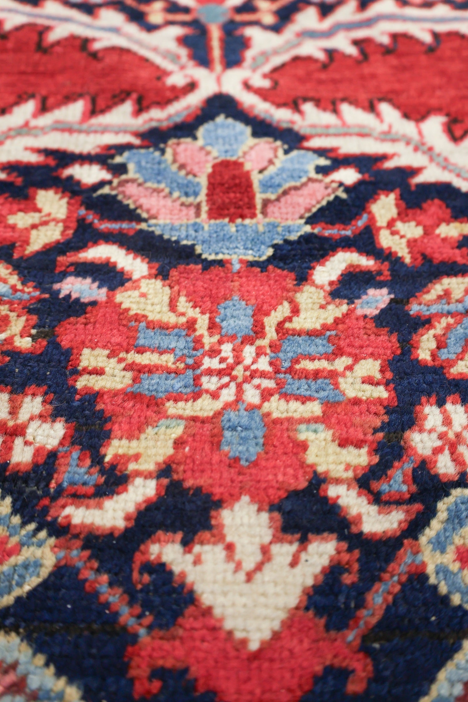 Antique Heriz Handwoven Tribal Rug, J75106