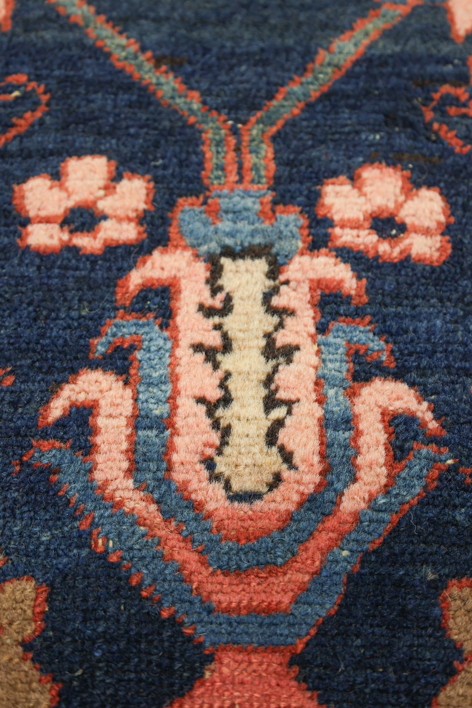 Antique Heriz Handwoven Tribal Rug, J75595