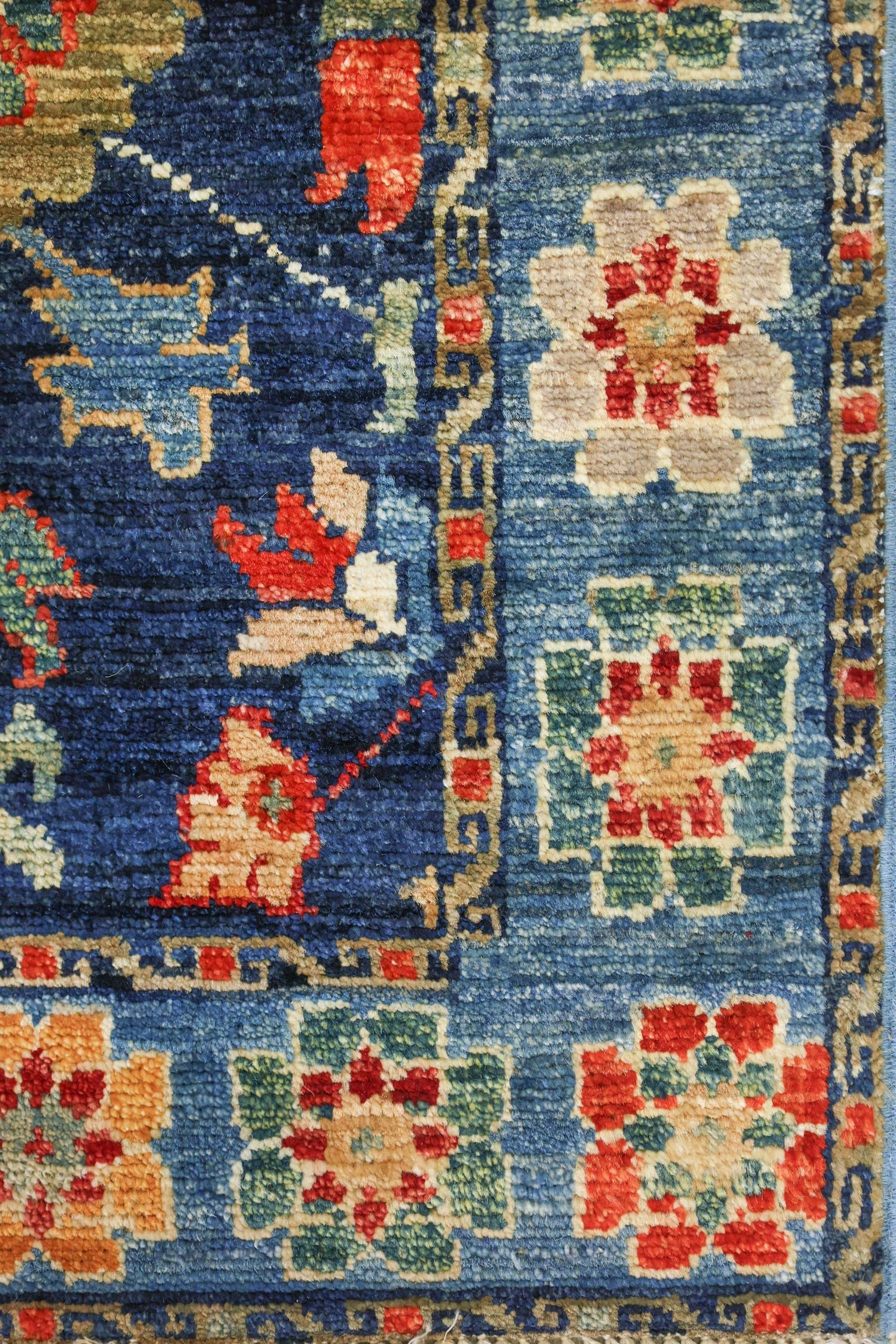 Heriz Handwoven Tribal Rug, J76938