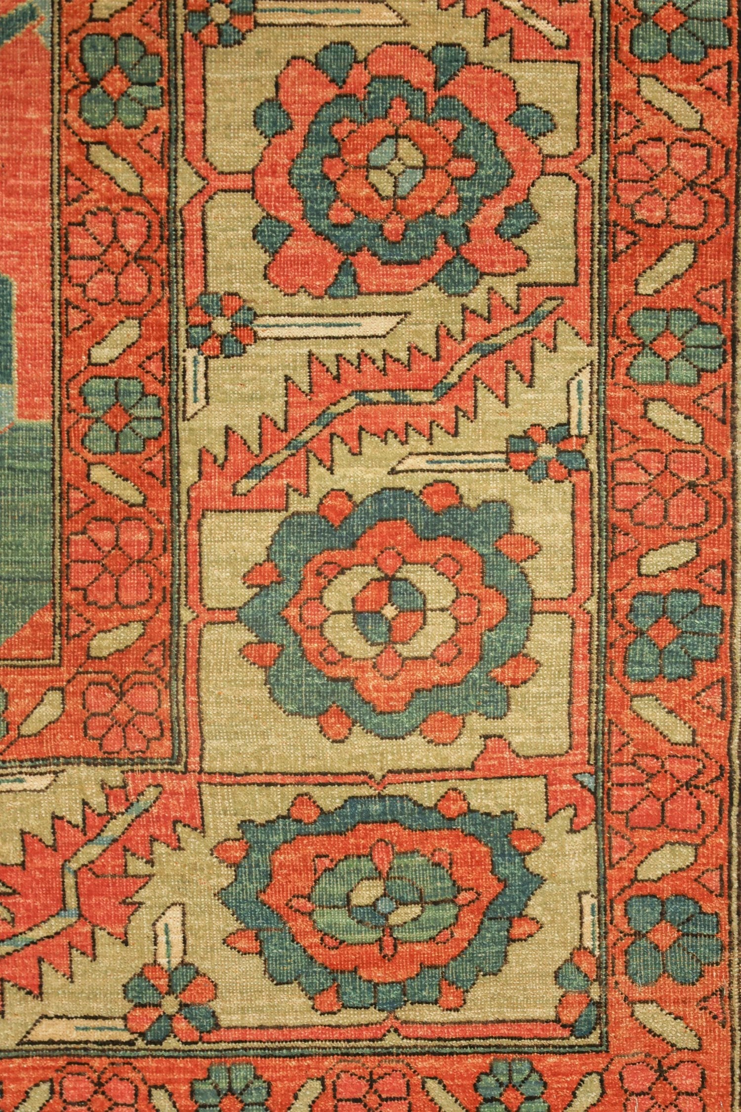 Heriz Wagireh Handwoven Tribal Rug, J75172