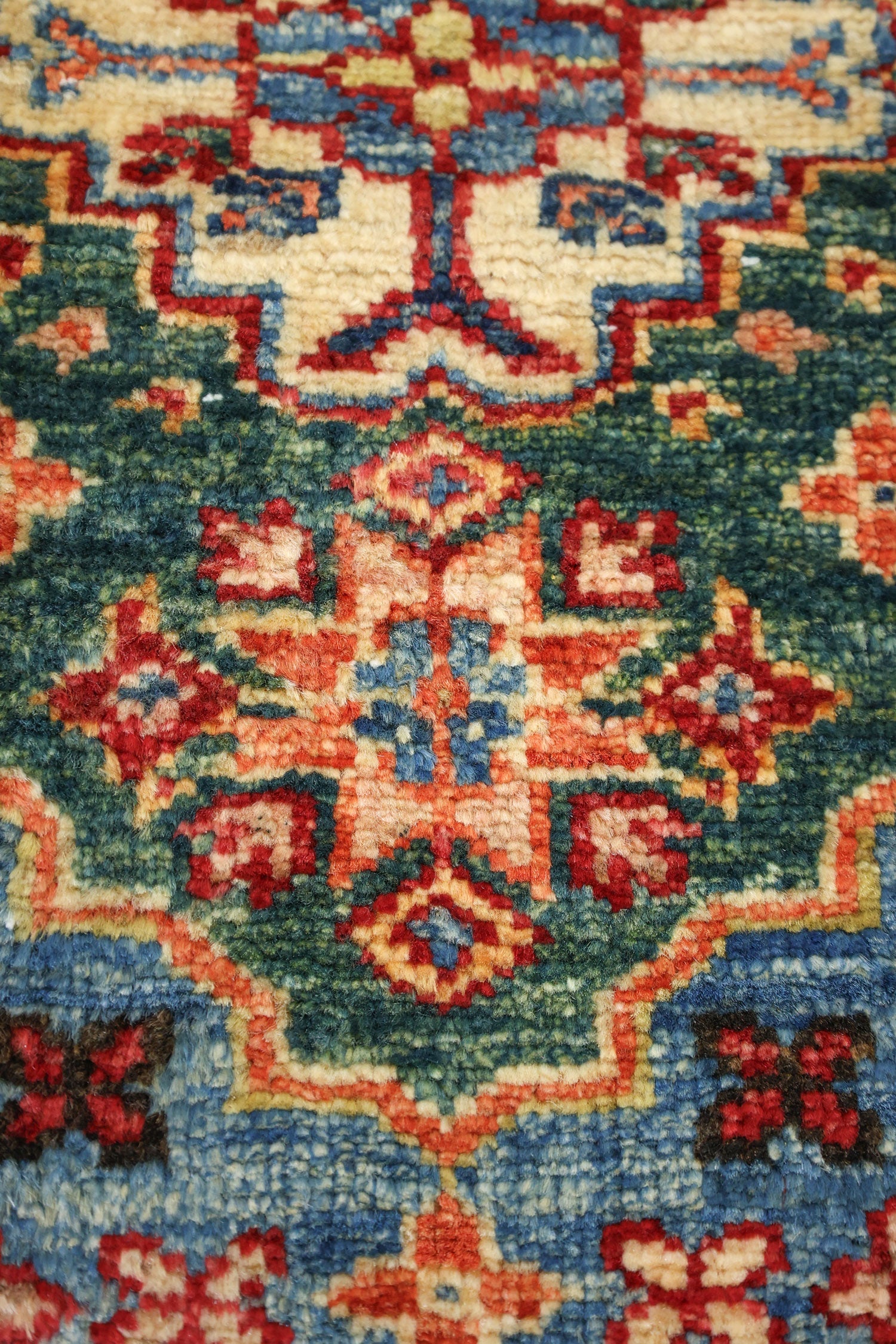 Kazak Handwoven Tribal Rug, J76950