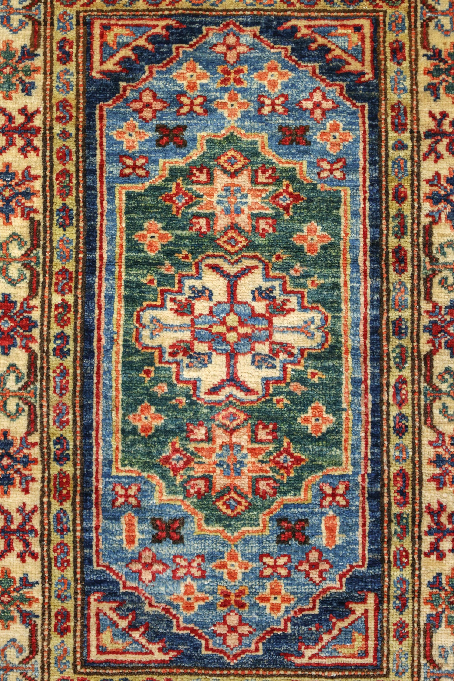 Kazak Handwoven Tribal Rug, J76950