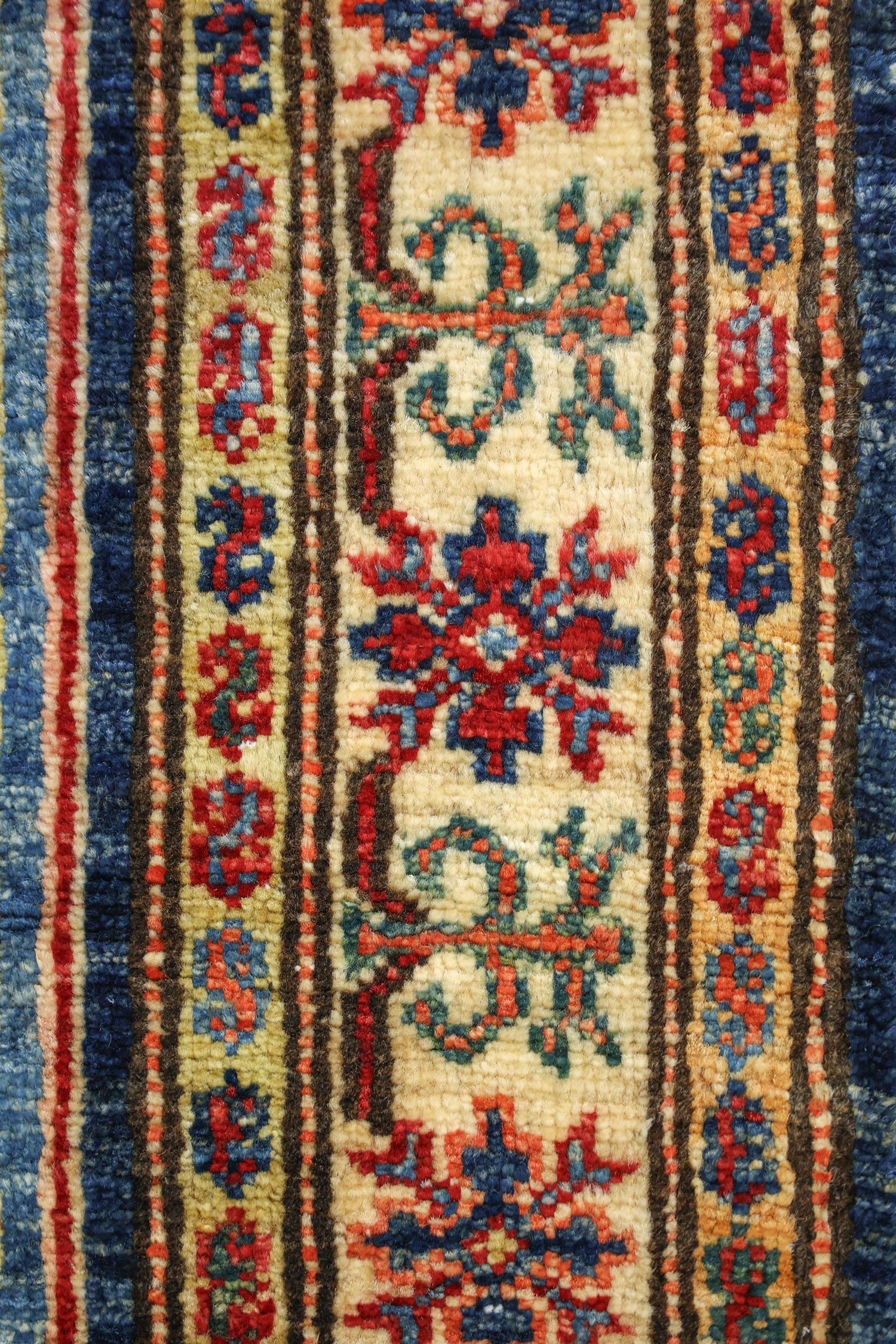 Kazak Handwoven Tribal Rug, J76950