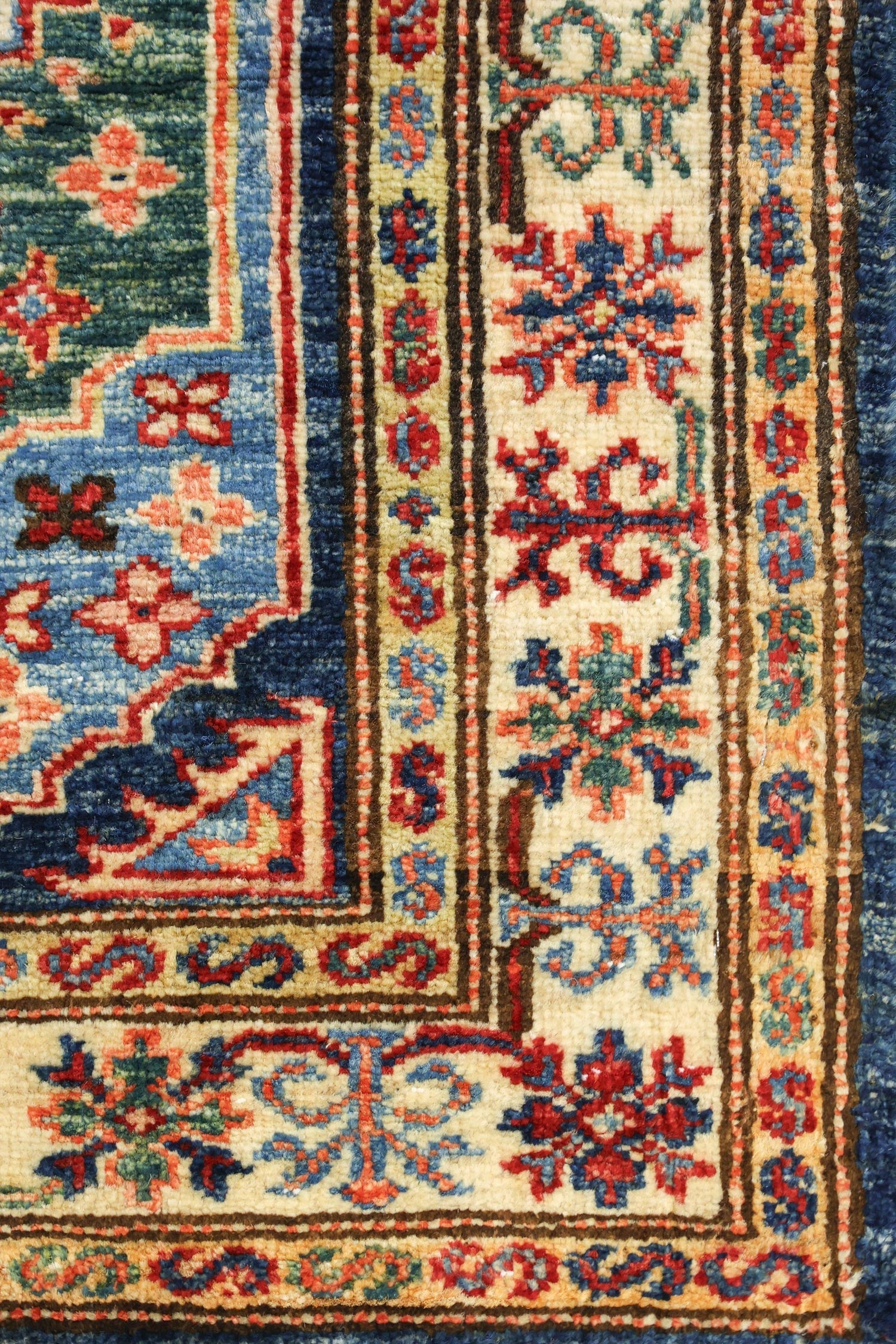 Kazak Handwoven Tribal Rug, J76950