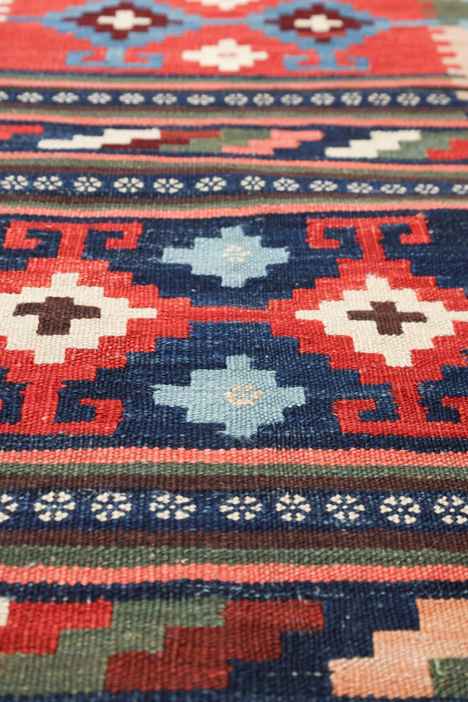 Kilim Handwoven Tribal Rug, J71657