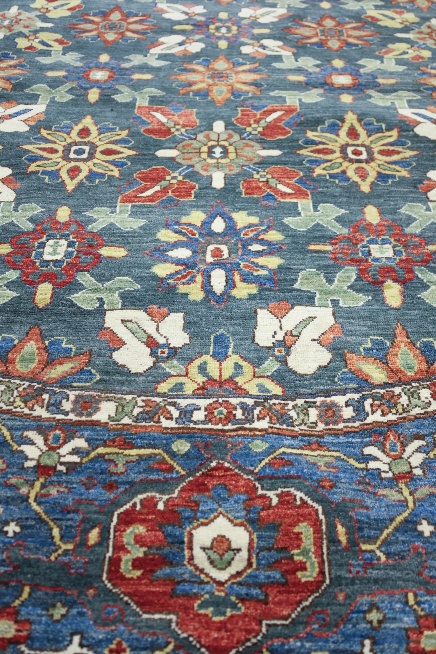 Mina Khani Handwoven Tribal Rug, J76821