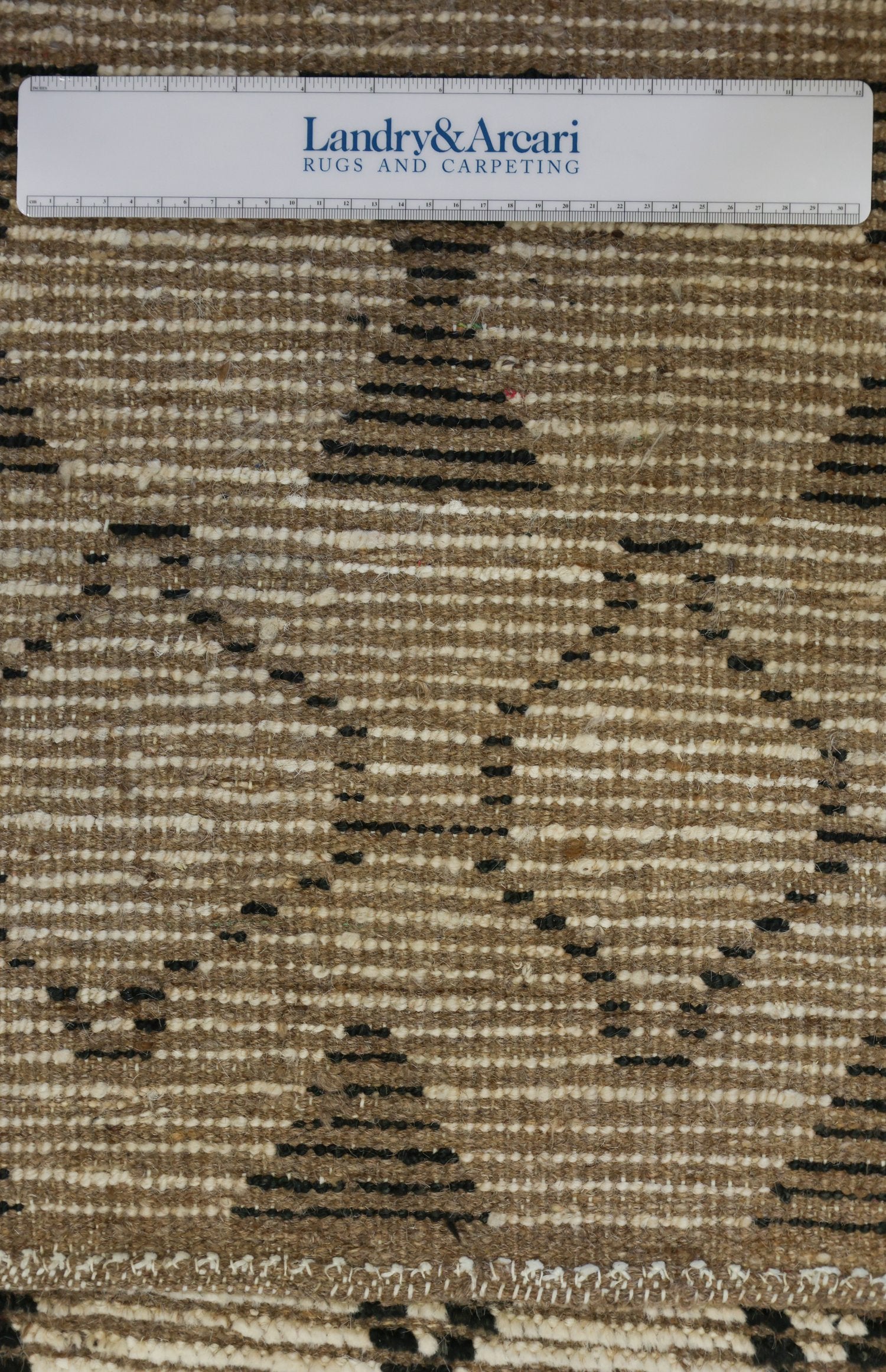 Moroccan Handwoven Tribal Rug, J75359