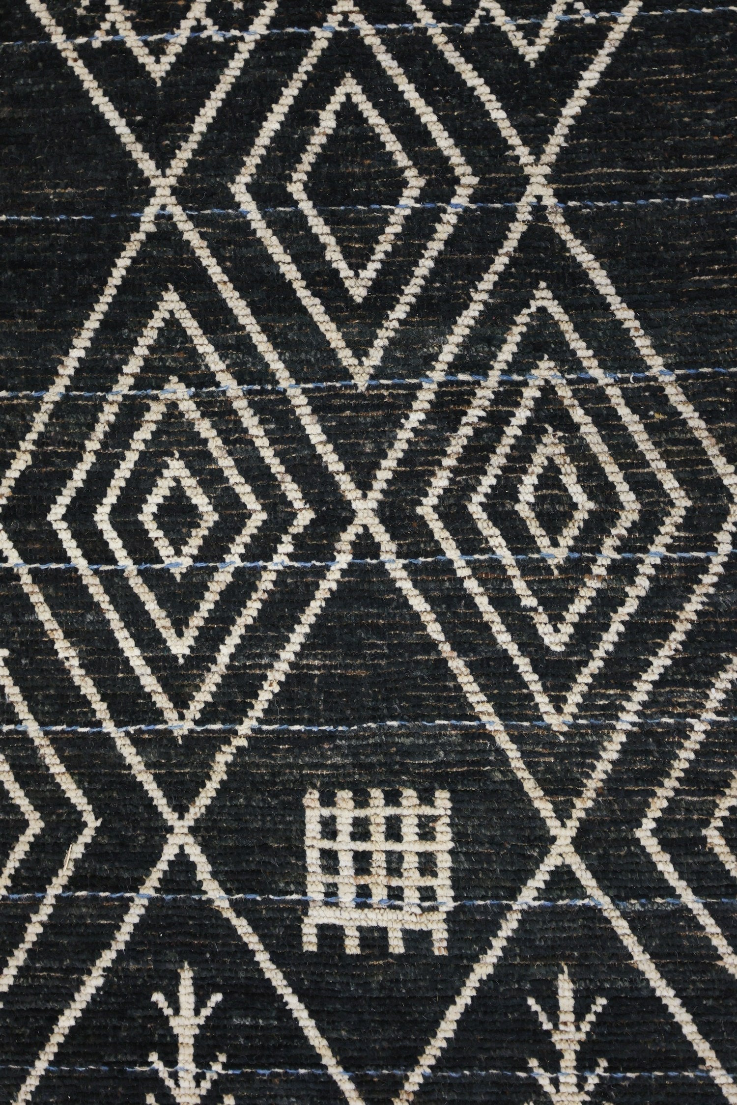 Moroccan Handwoven Tribal Rug, J75365