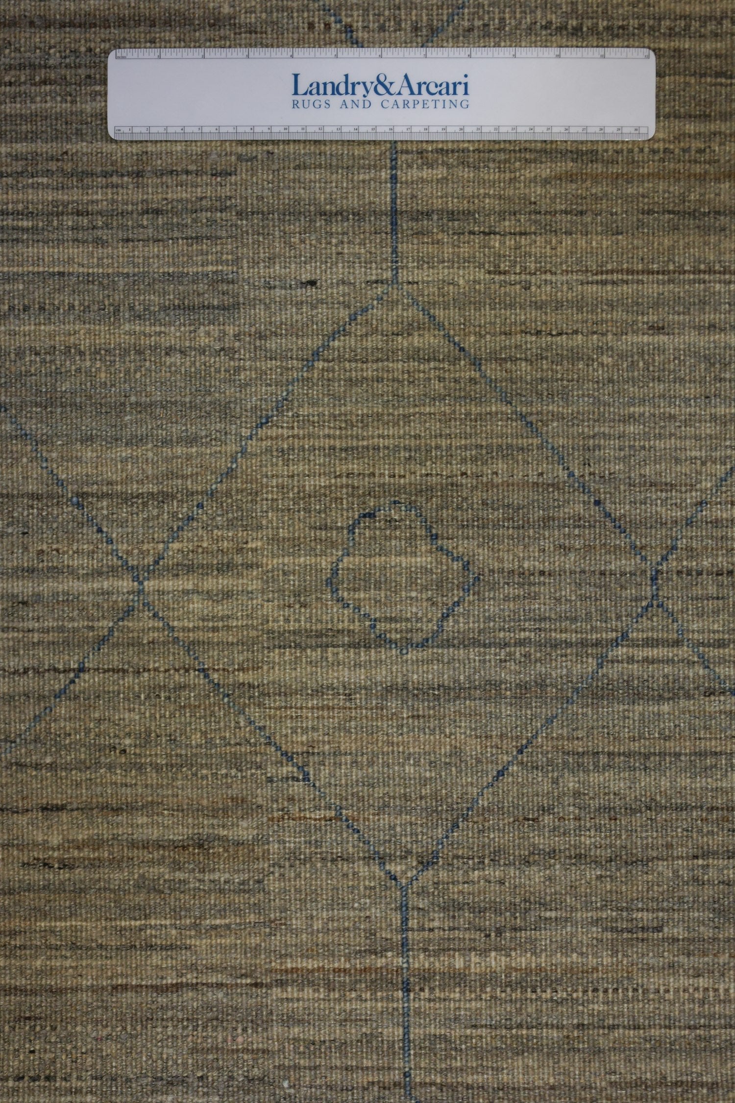 Moroccan Handwoven Tribal Rug, J76190