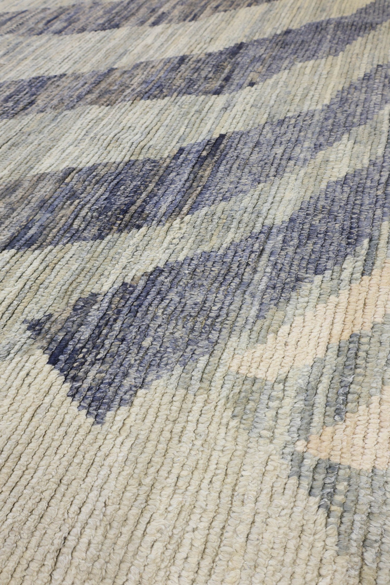 Moroccan Handwoven Tribal Rug, J78314