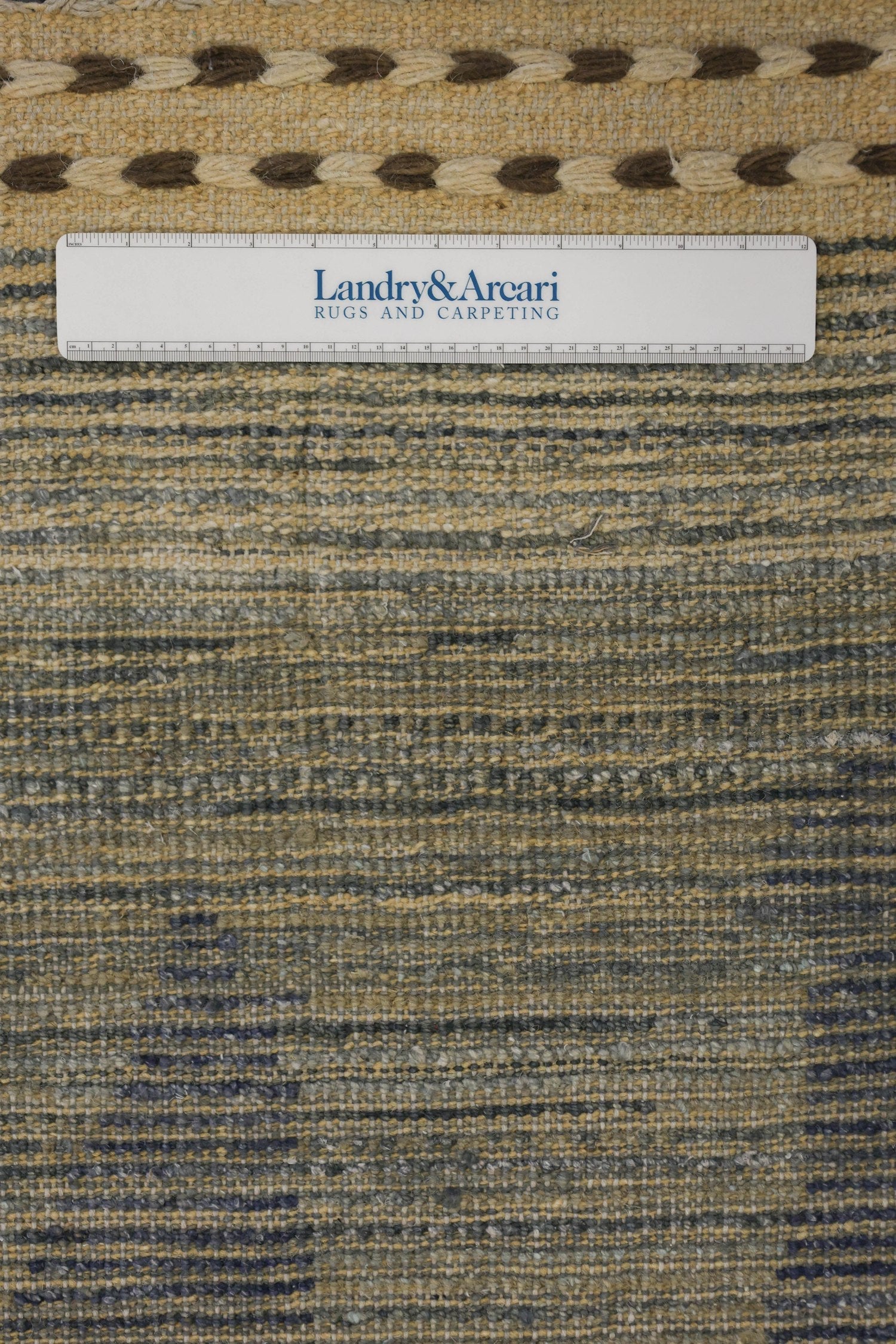 Moroccan Handwoven Tribal Rug, J78314