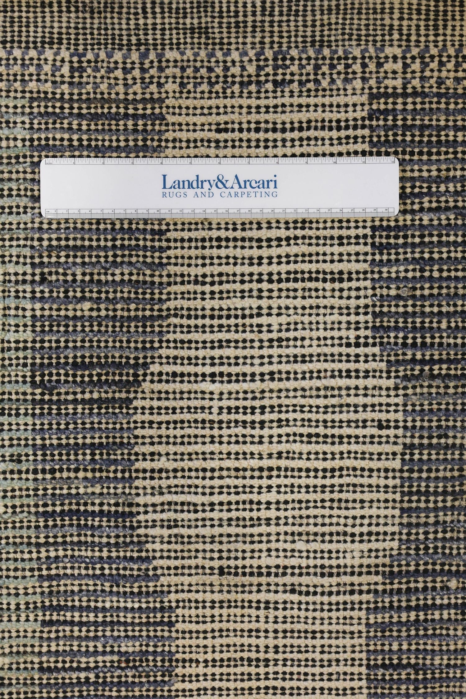 Moroccan Handwoven Tribal Rug, J78317