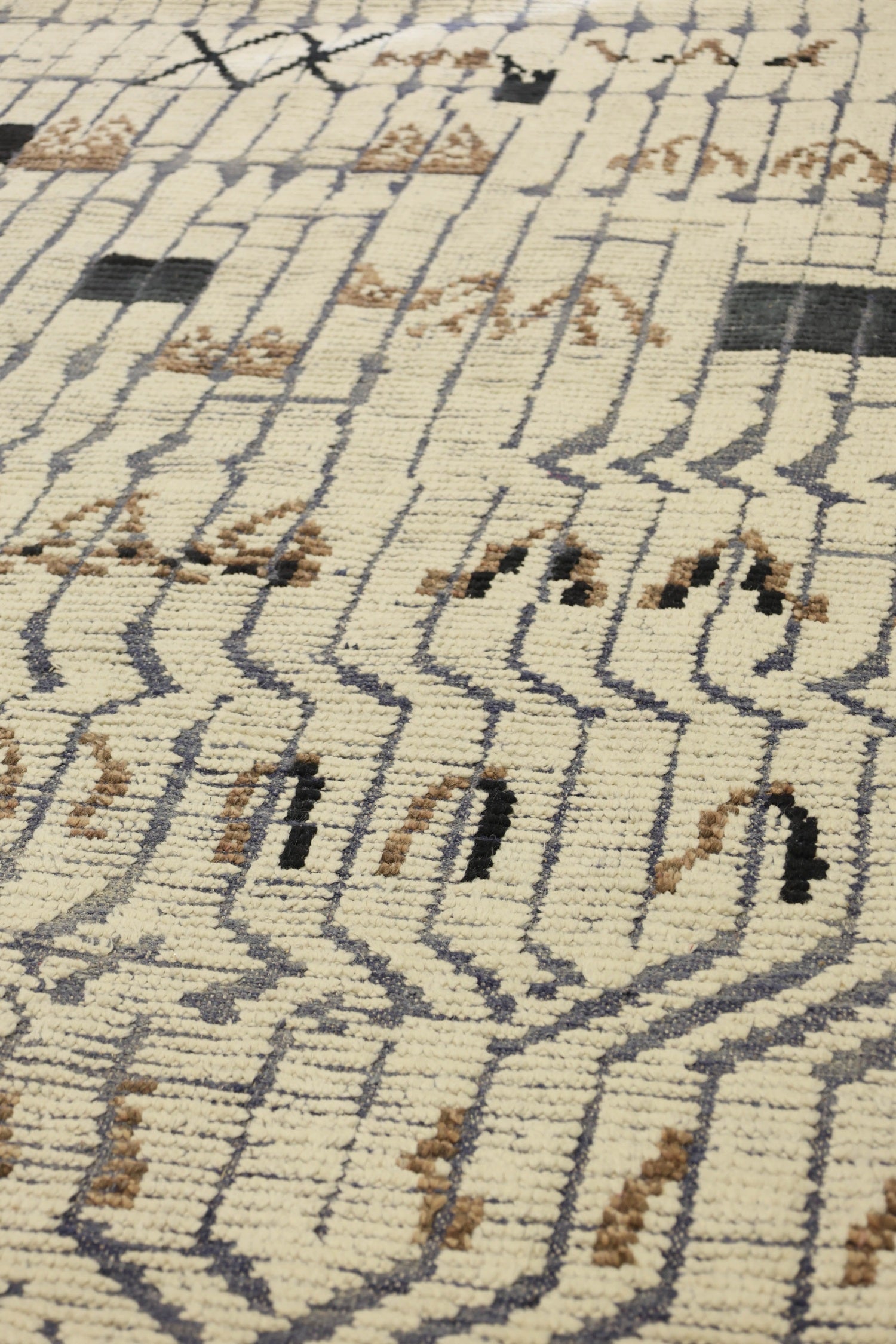 Moroccan Handwoven Tribal Rug, J78320