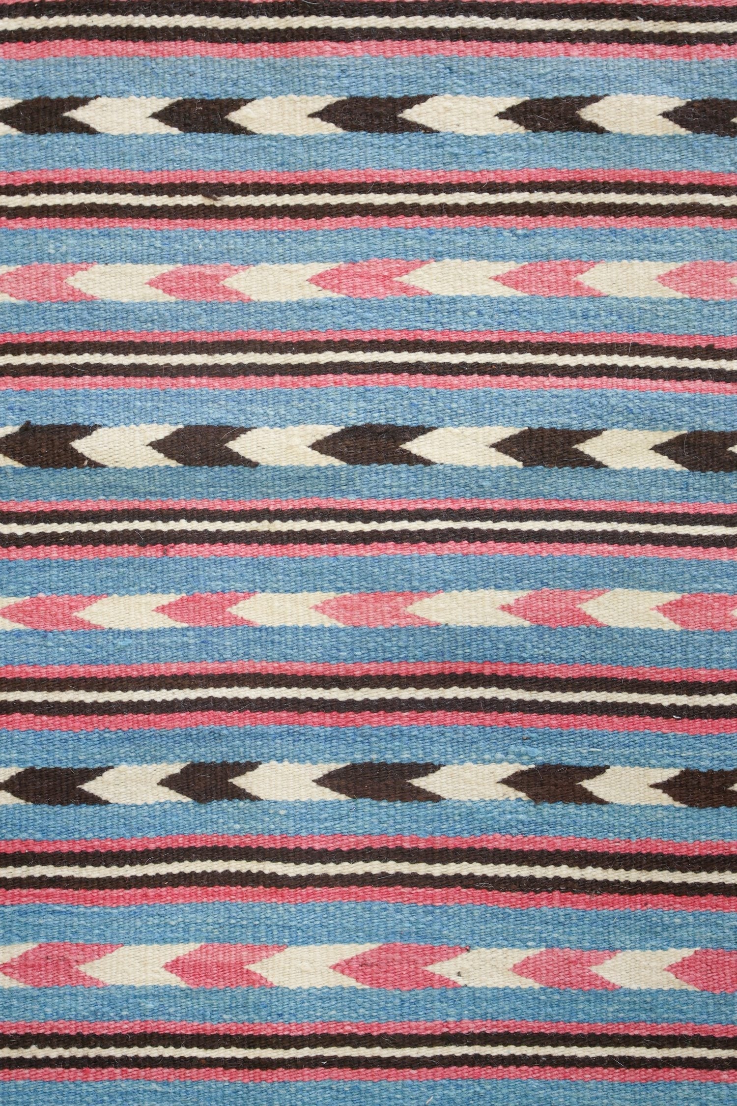 Antique Navajo Handwoven Tribal Rug, J73991