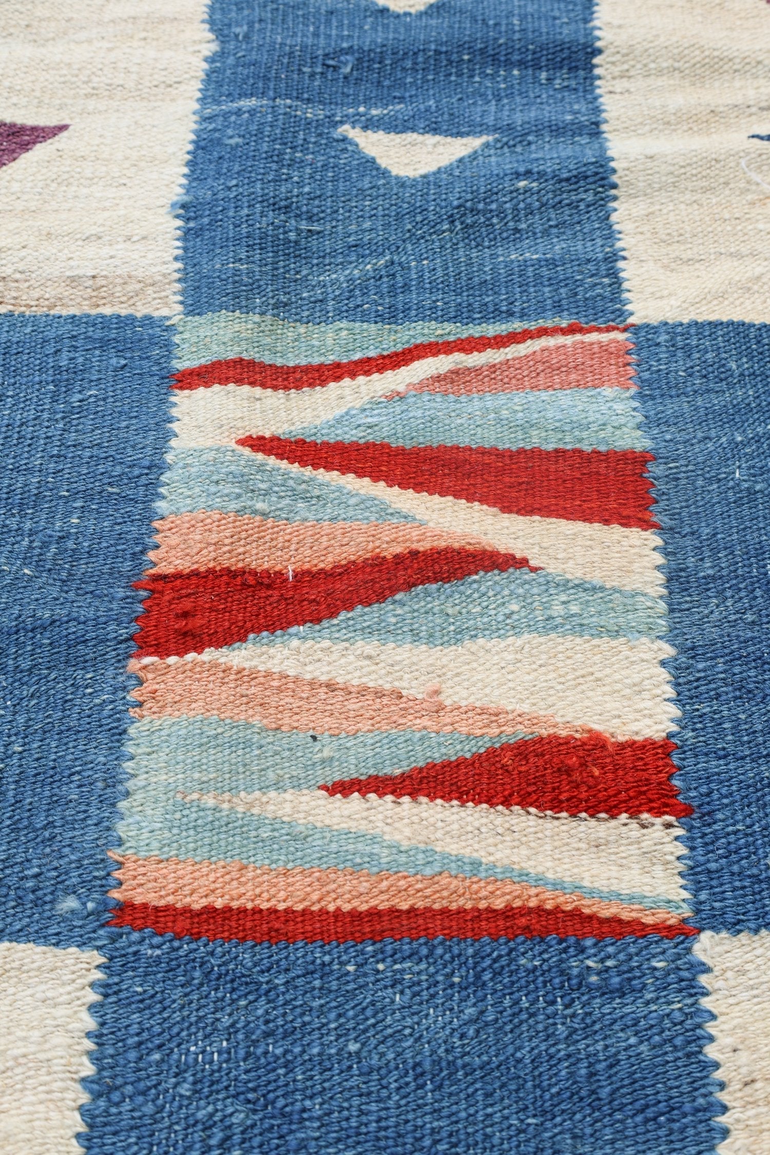 Navajo Handwoven Tribal Rug, J72920