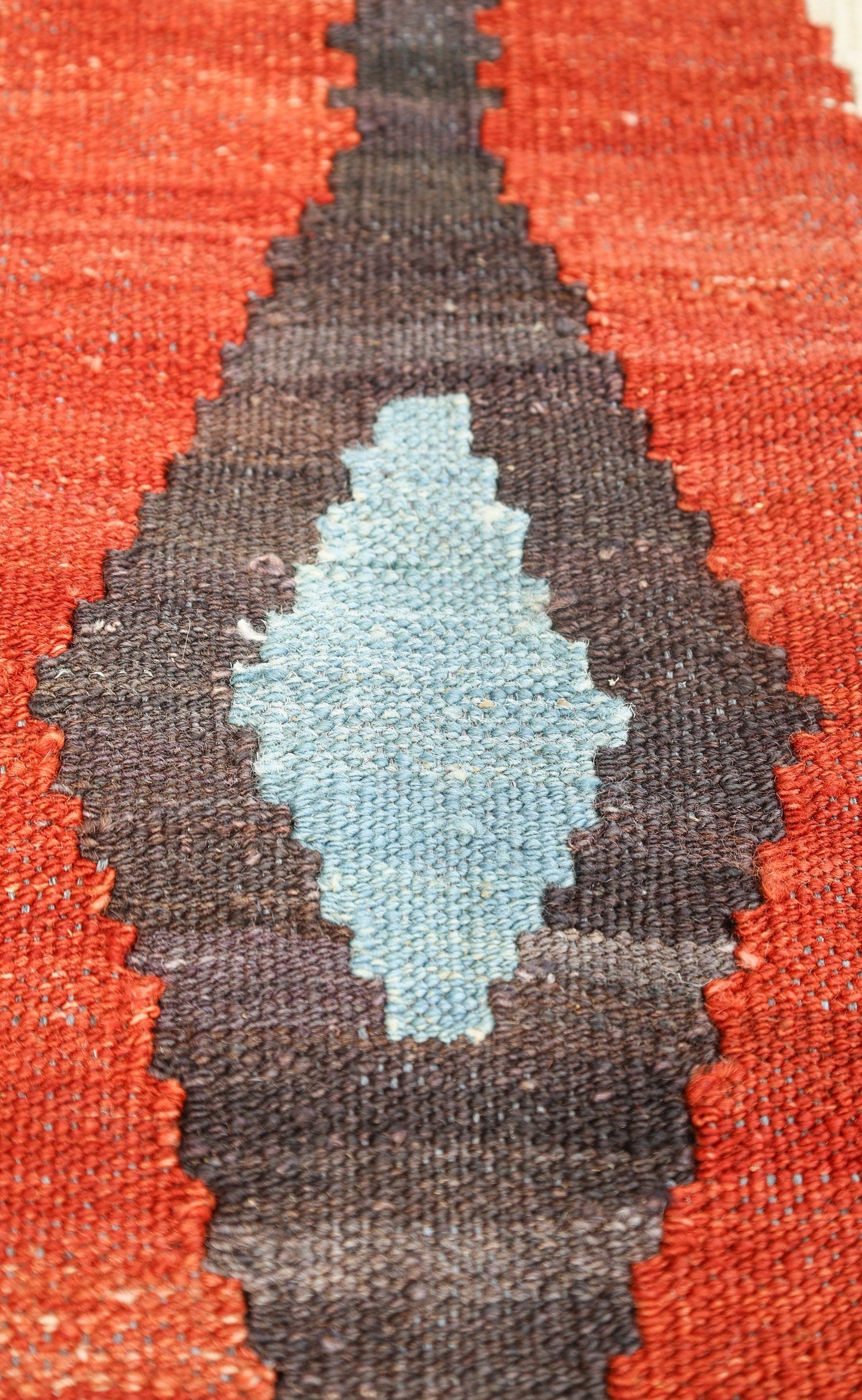 Navajo Handwoven Tribal Rug, J72922