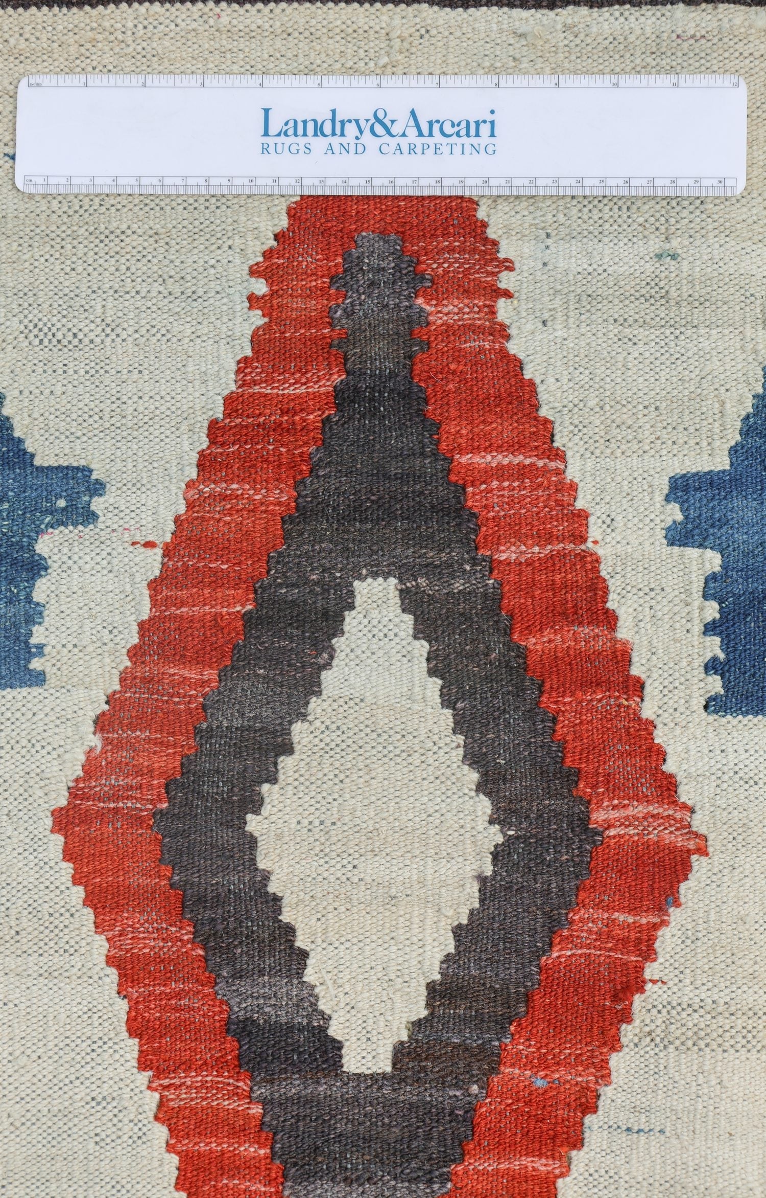 Navajo Handwoven Tribal Rug, J72922