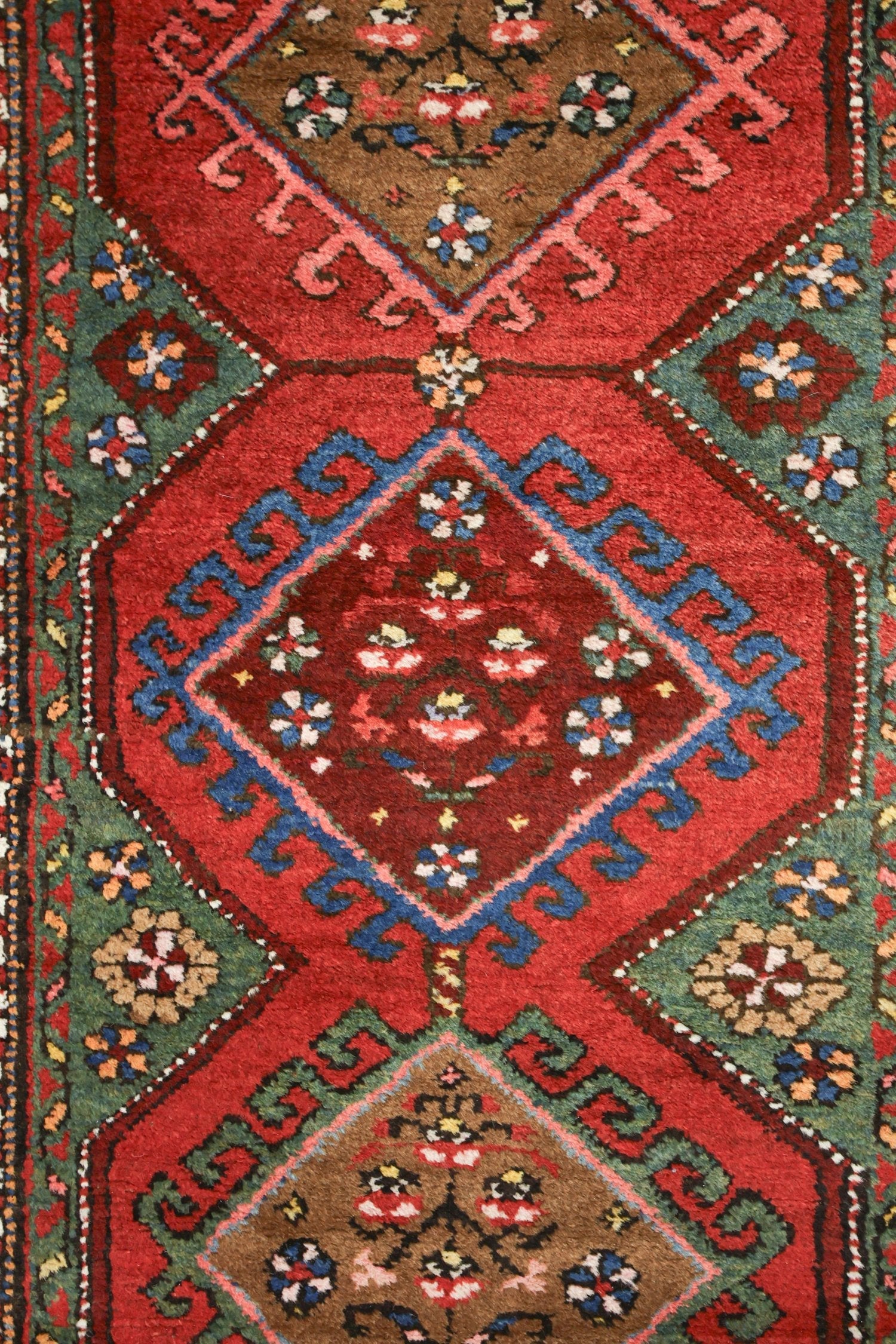 Antique Serab Handwoven Tribal Rug, J76481