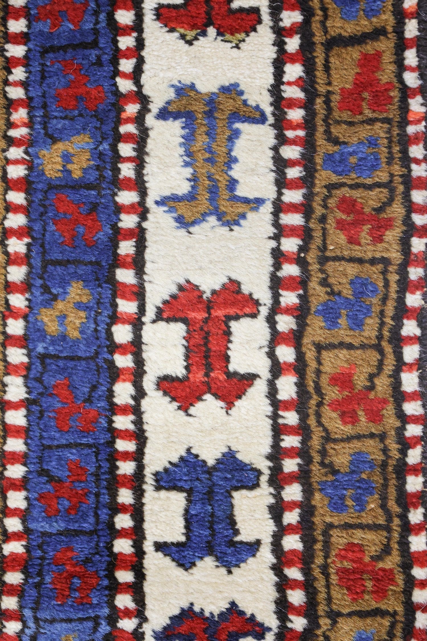 Antique Serab Handwoven Tribal Rug, J75091