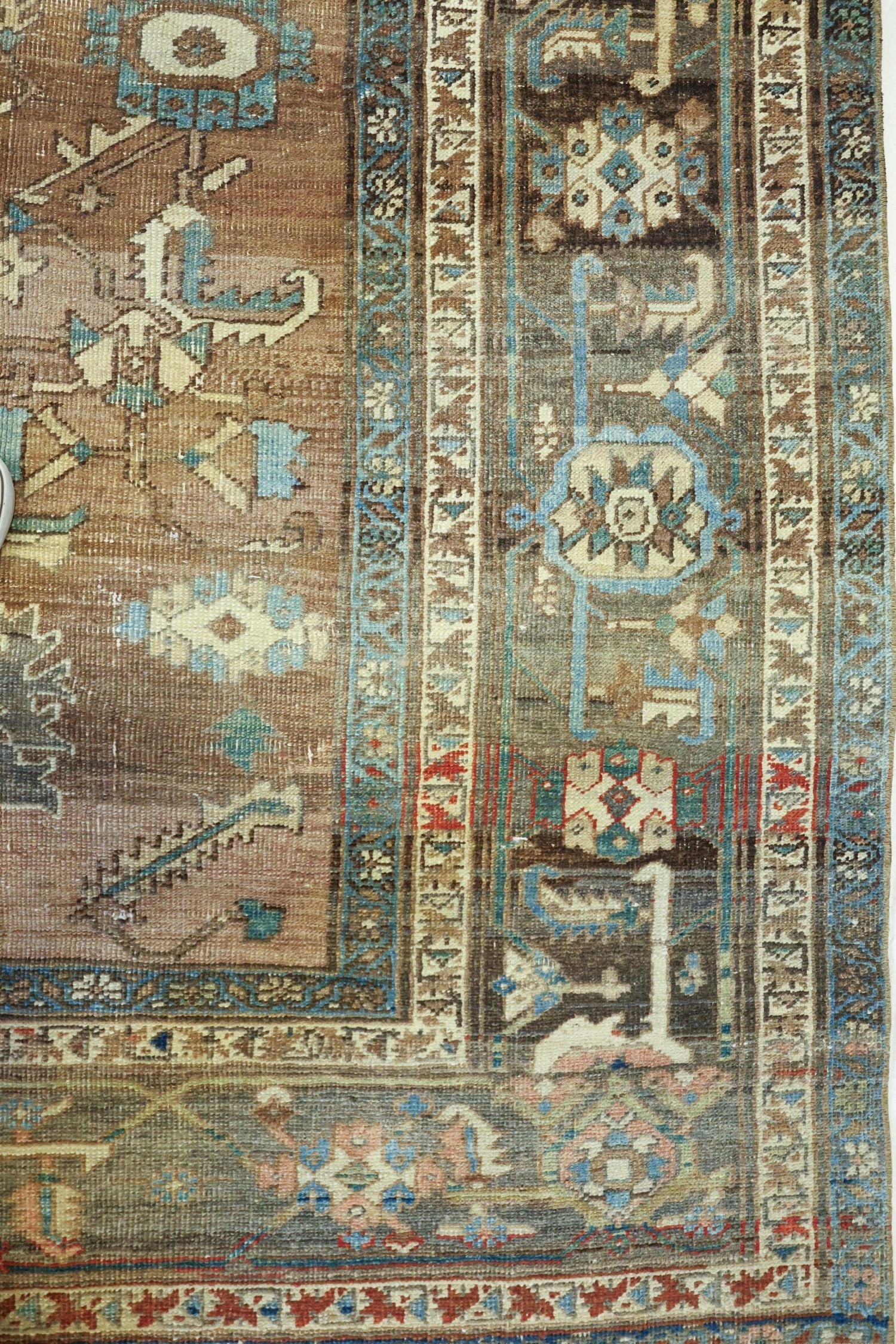 Vintage Serapi Handwoven Tribal Rug, J69168