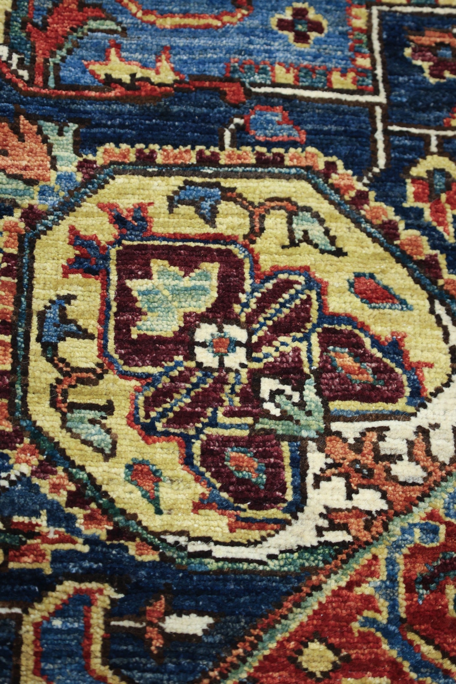 Serapi Handwoven Tribal Rug, J76820