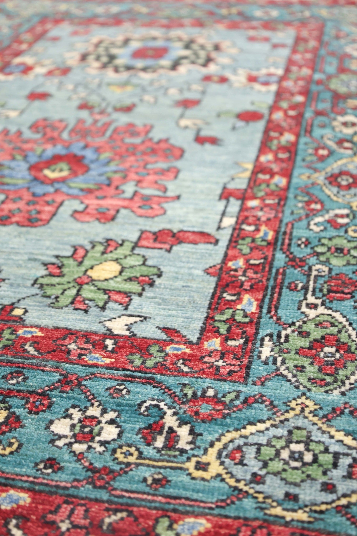 Serapi Handwoven Tribal Rug, J76985