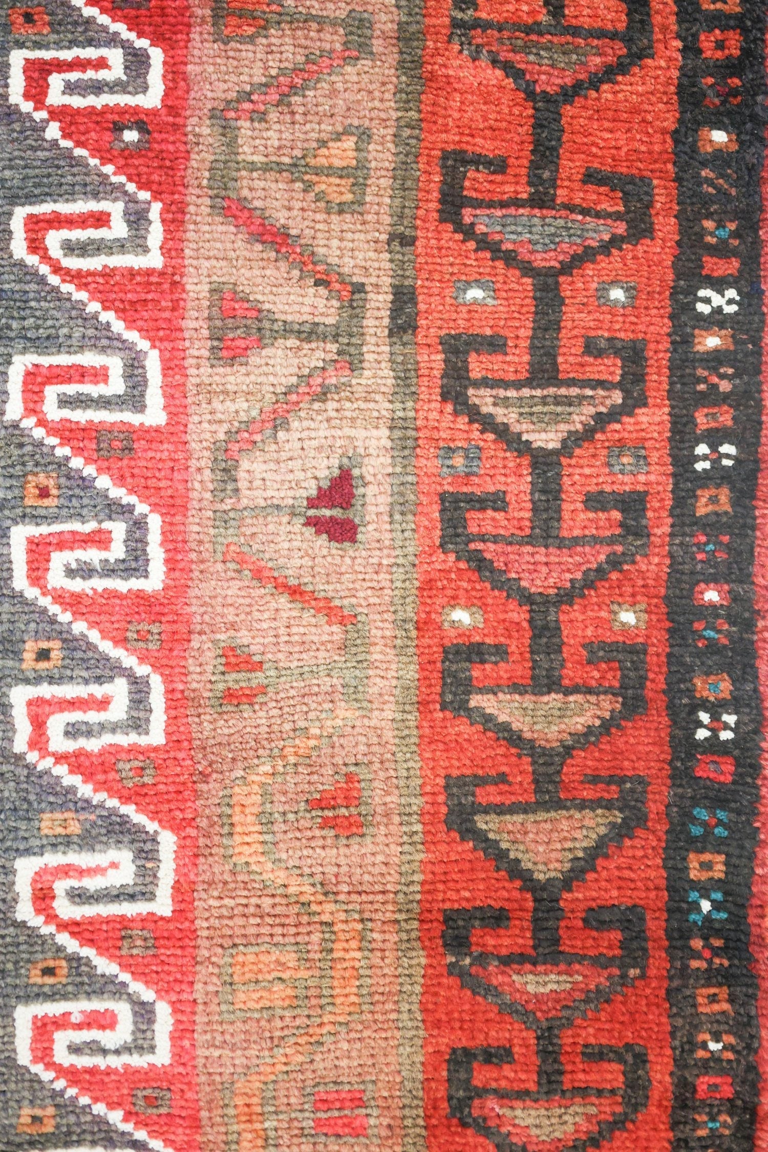 Vintage Shiraz Handwoven Tribal Rug, J75049