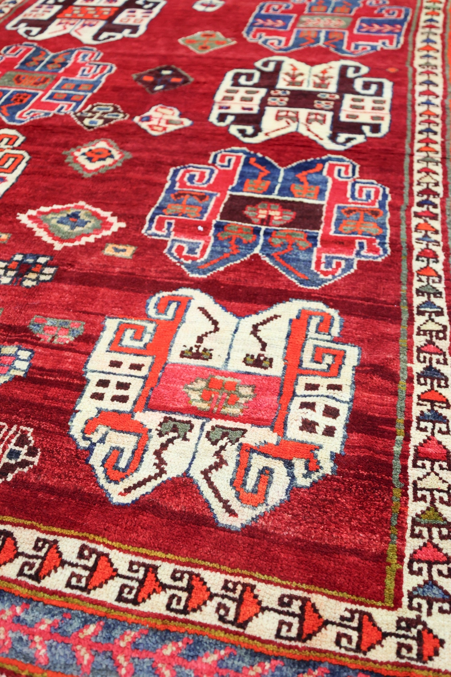 Vintage Shiraz Handwoven Tribal Rug, J75066