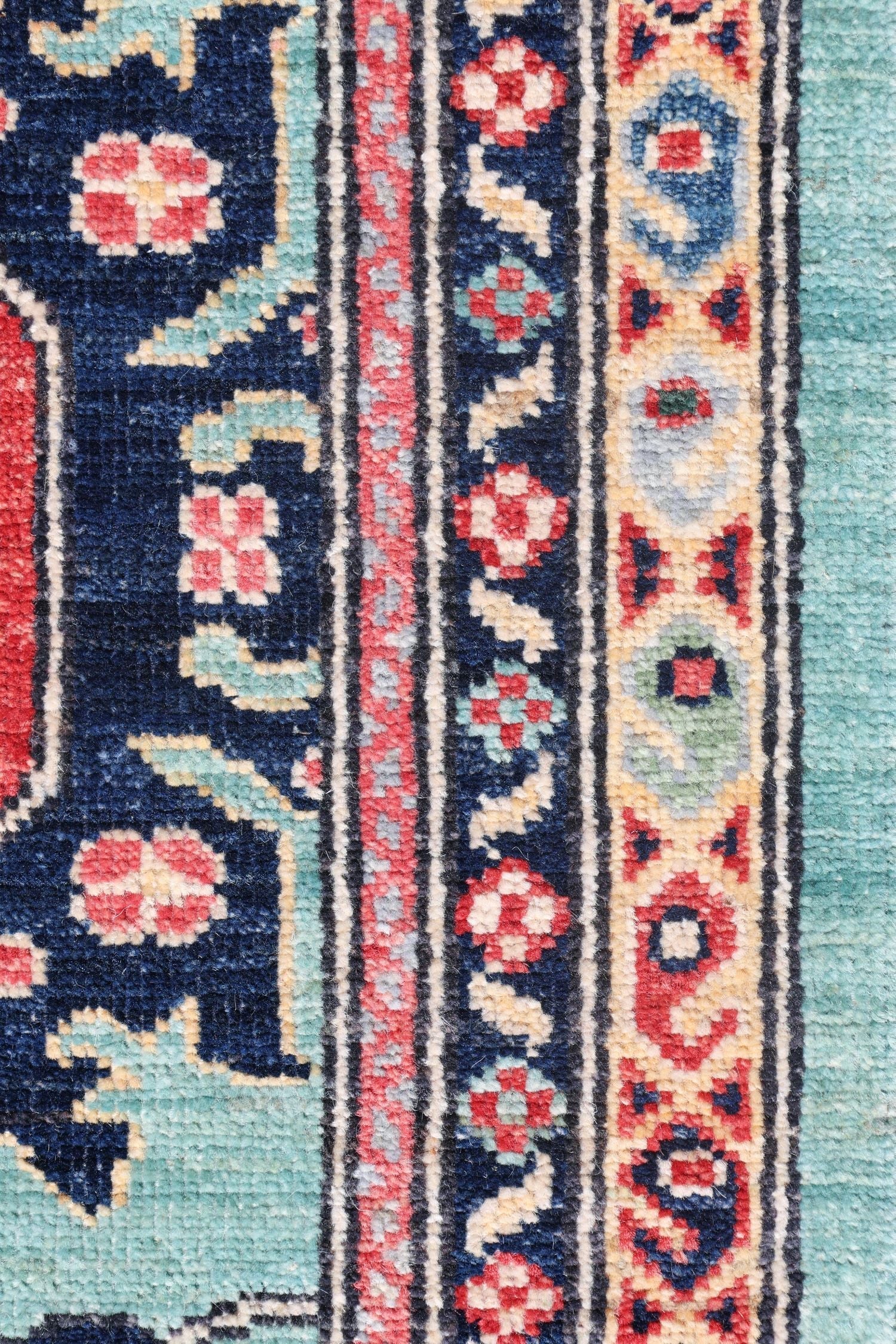 Sultanabad Handwoven Tribal Rug, J74973